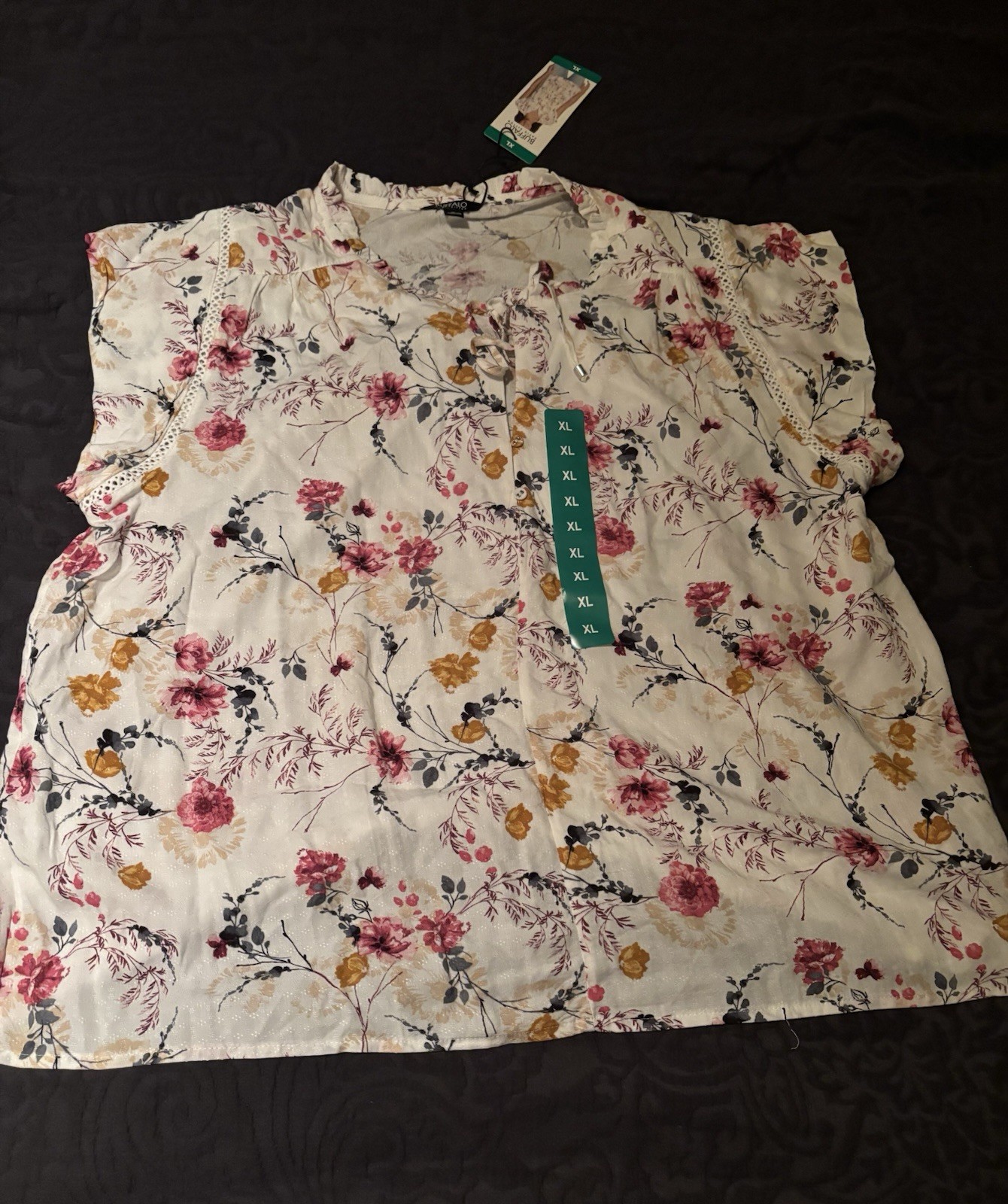 Buffalo David Bitton Floral Printed Jacquard Flutter Sleeve Blouse Size XL NWT