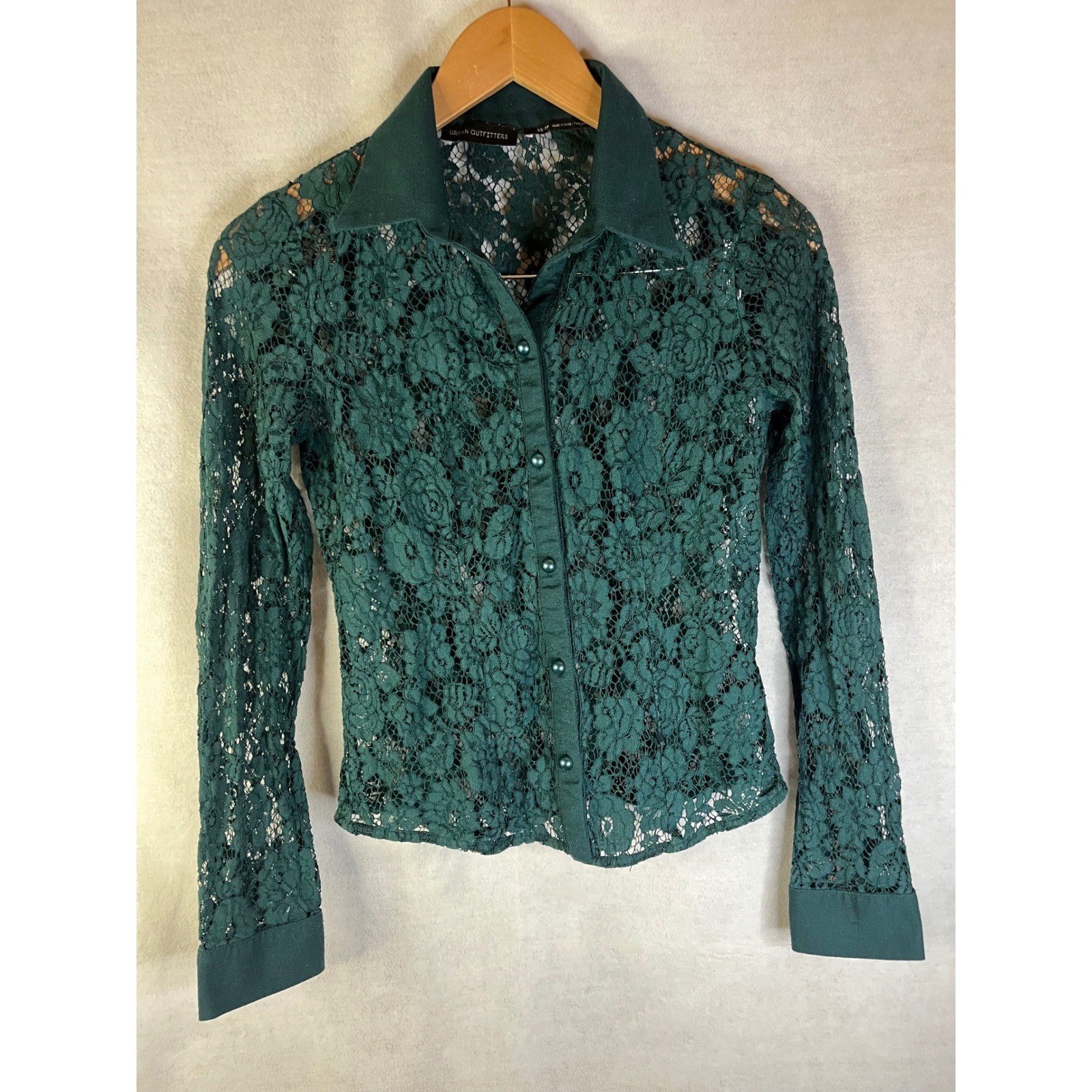 Urban Outfitters Green Button Up Lace Blouse Women’s XS Coquette Girls Whimsical