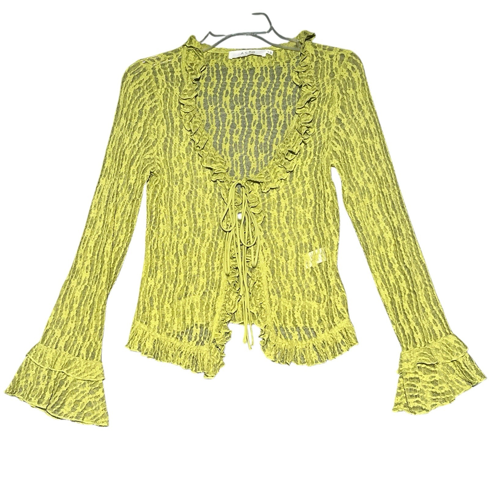 ASTR THE LABEL Chartreuse Green Lace Tie Front Blouse Flounce Sleeve Avocado S