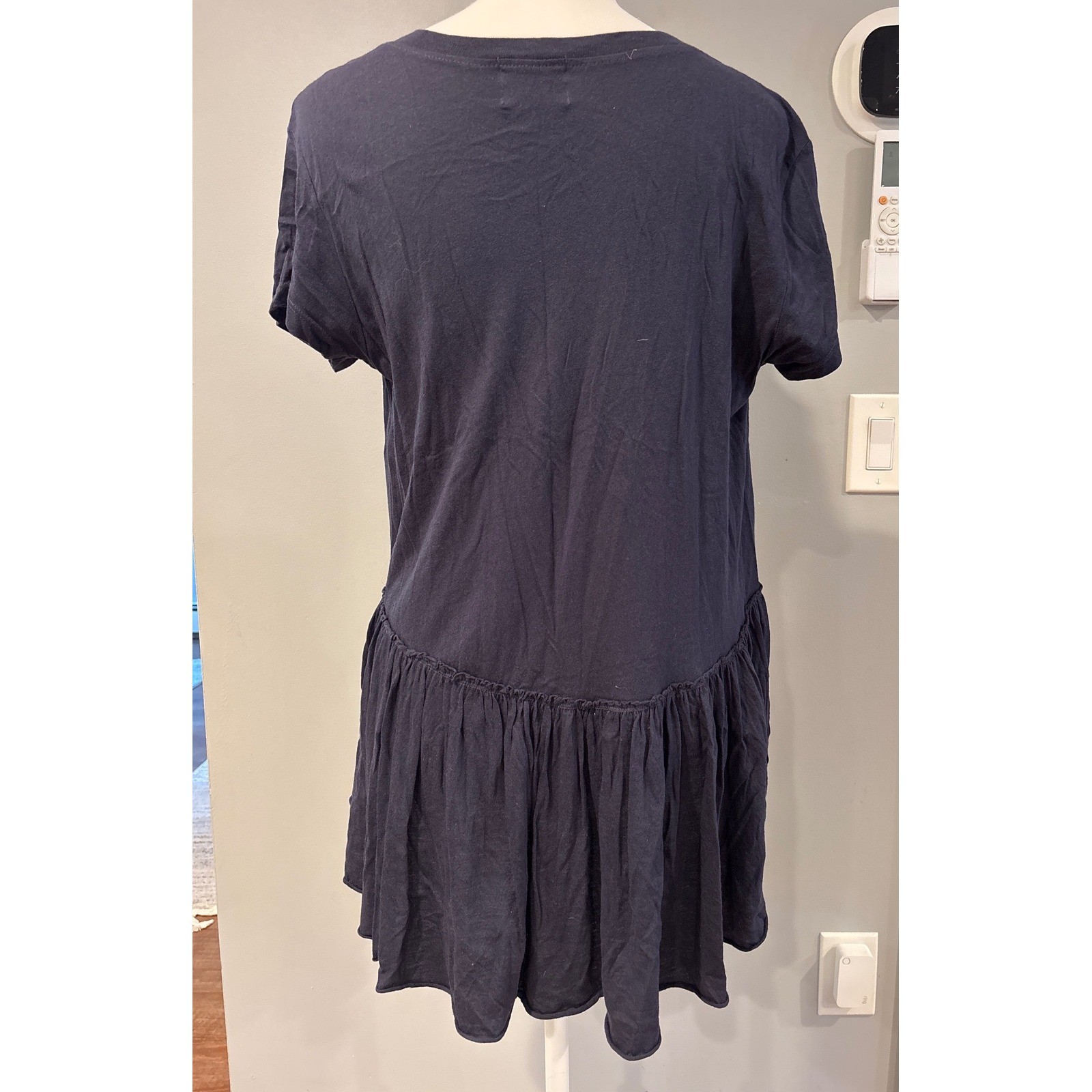 Anthropologie T.La blue V neck soft cozy shirt Small