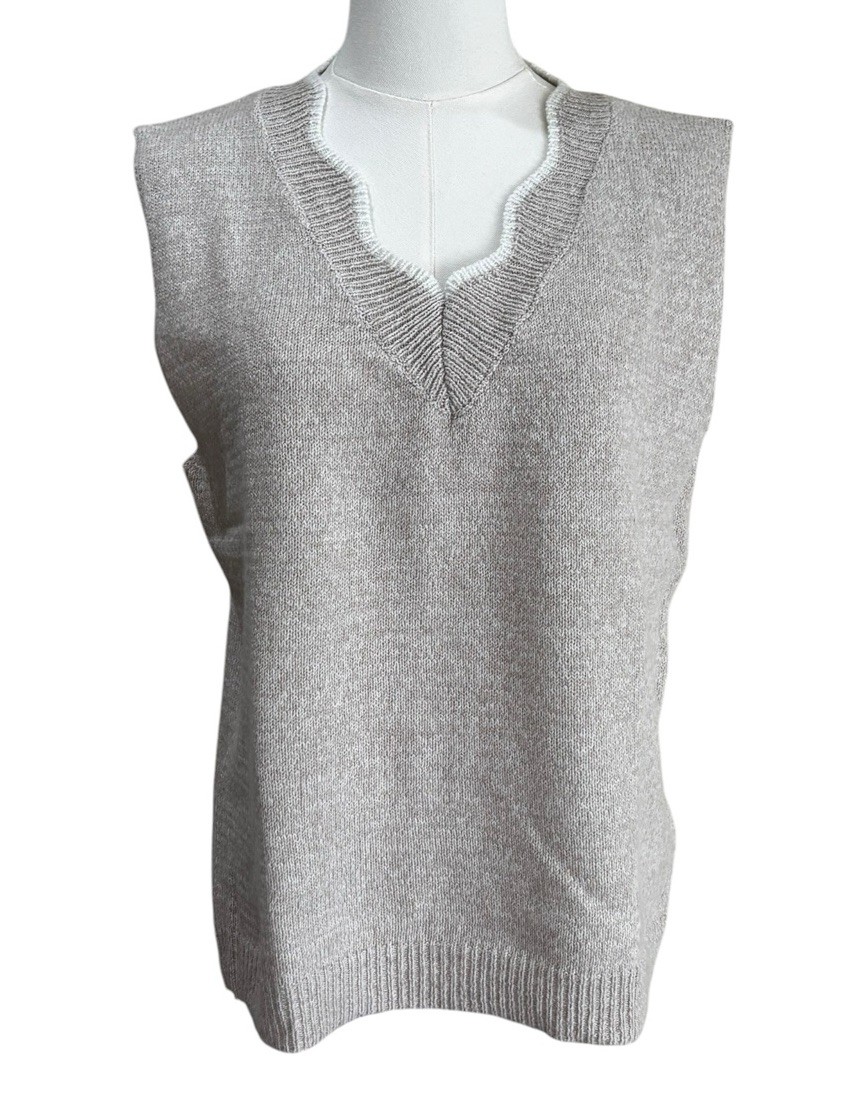 Women’s beige sweater vest sleeveless size L with white v neck trim 100% poly