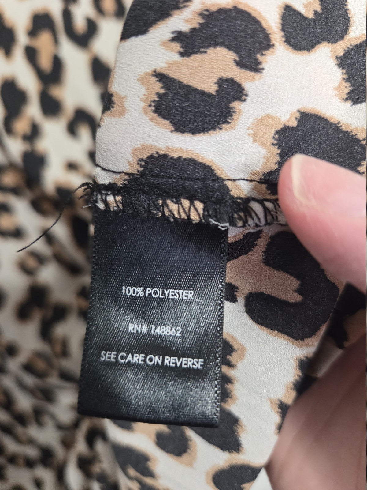 Torrid Leopard Animal Print Woven V-Neck 3/4 Roll Tab Zip Blouse, 1