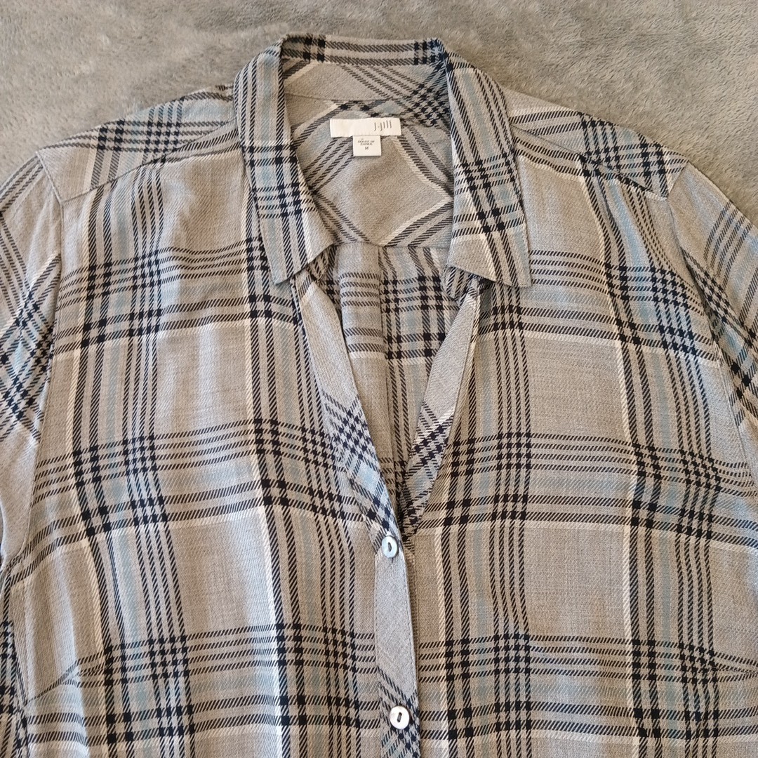 J.Jill Shirt Womens Medium Gray Plaid Thigh Length Long Sleeve Button Up Rayon