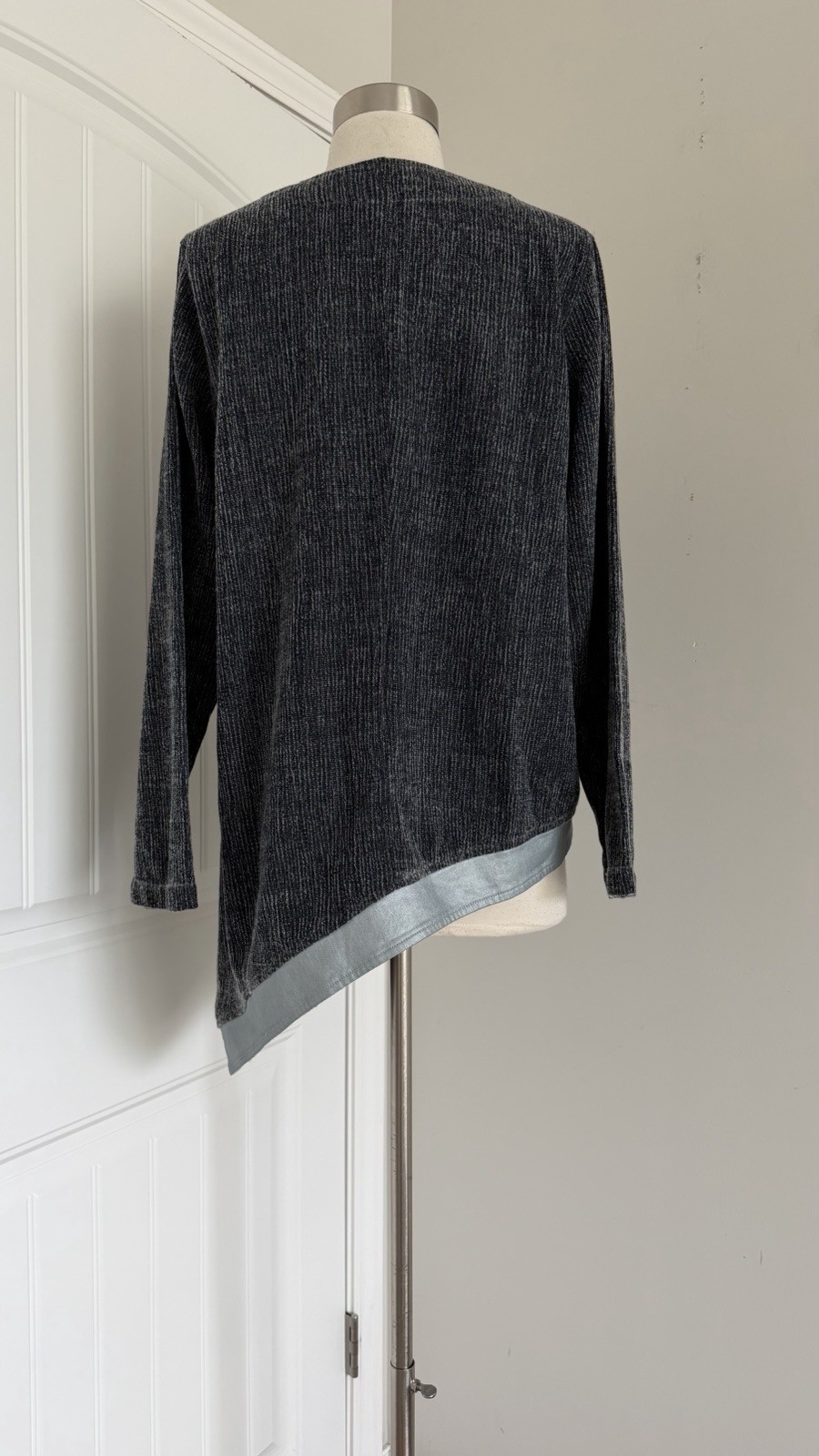 KEKOO DESIGN COTTON WOOL BLEND ASYMMETRICAL HEM LONG SLEEVE TOP SIZE 1 M
