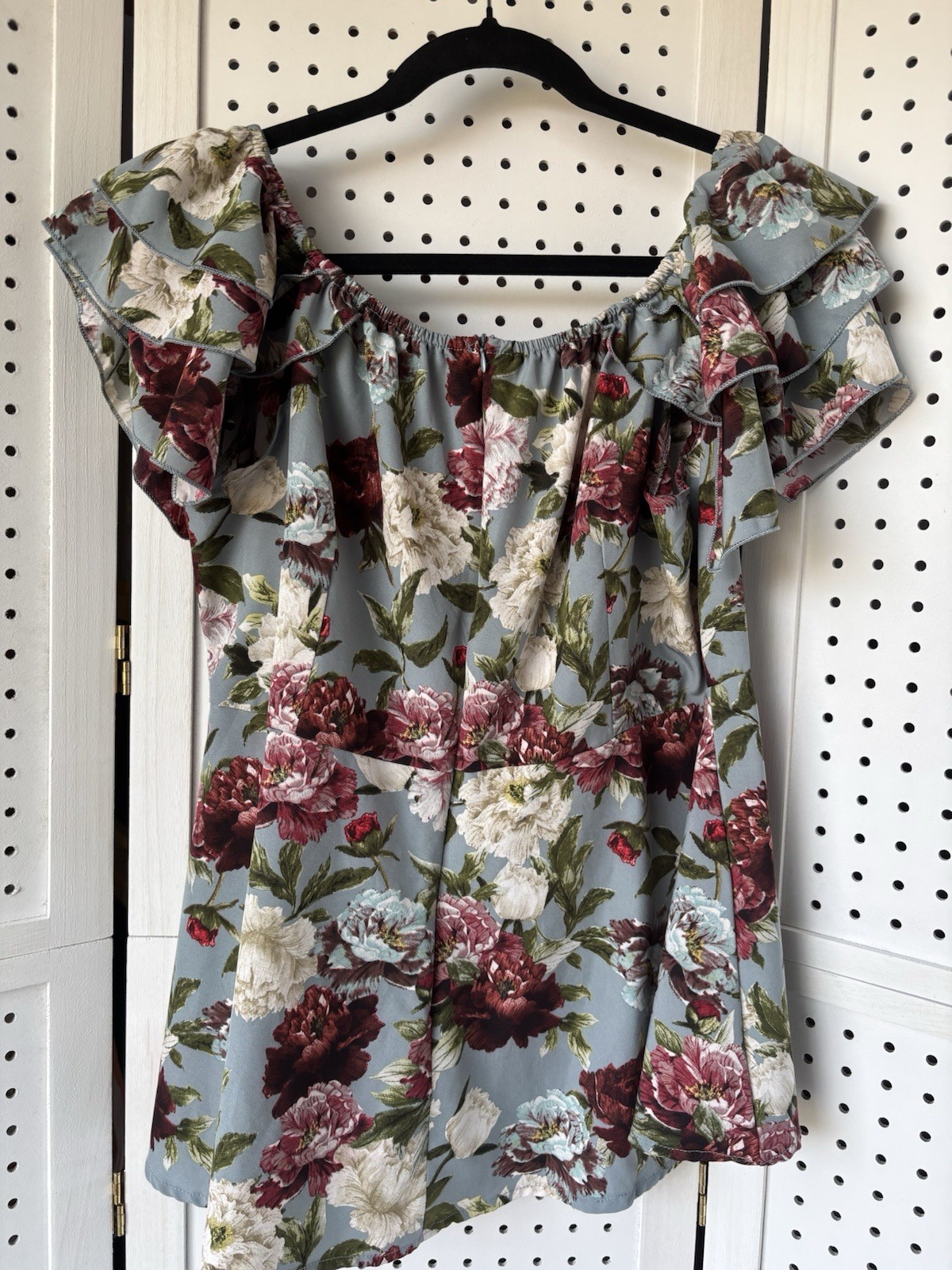 Shein Flutter Short Sleeve Blouse Boatneck Floral Dusty Blue/Maroon Unsized Lg?