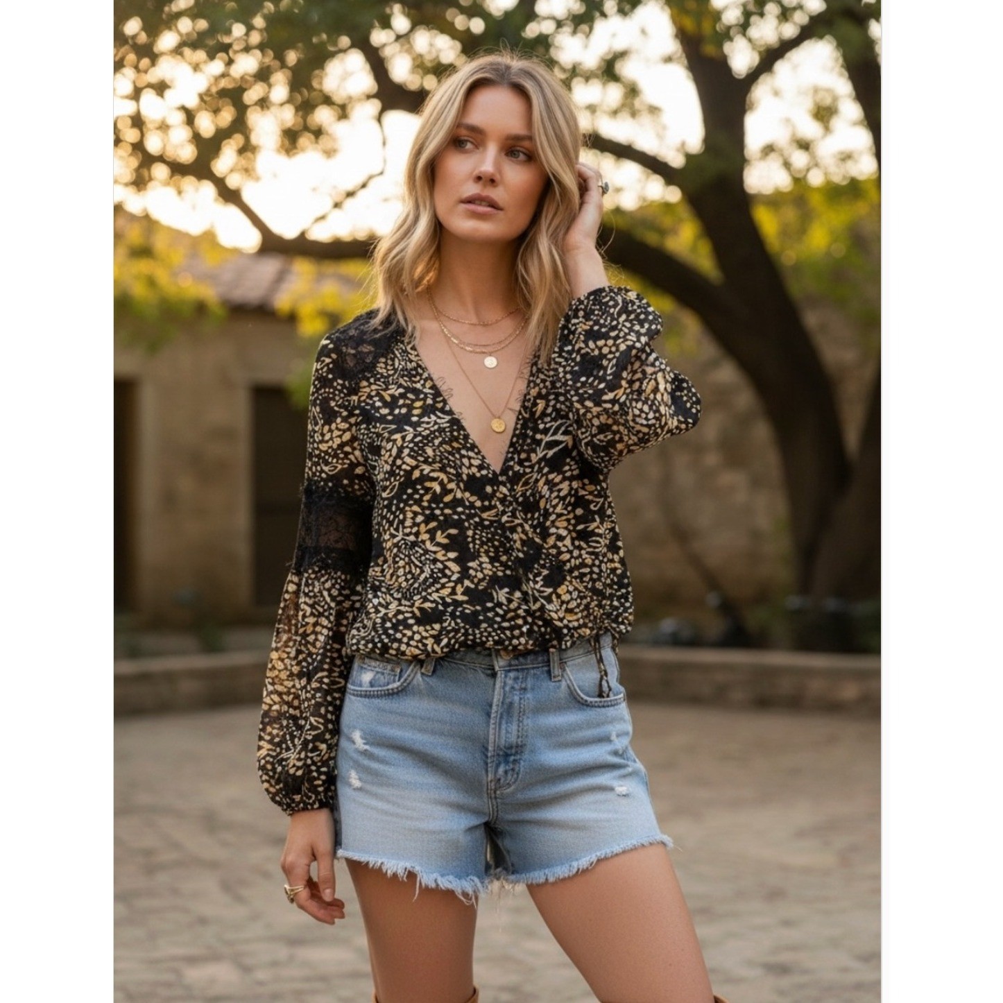 LOVESTITCH Women’s Lace Detail Printed Bell Sleeve Blouse Size M Boho