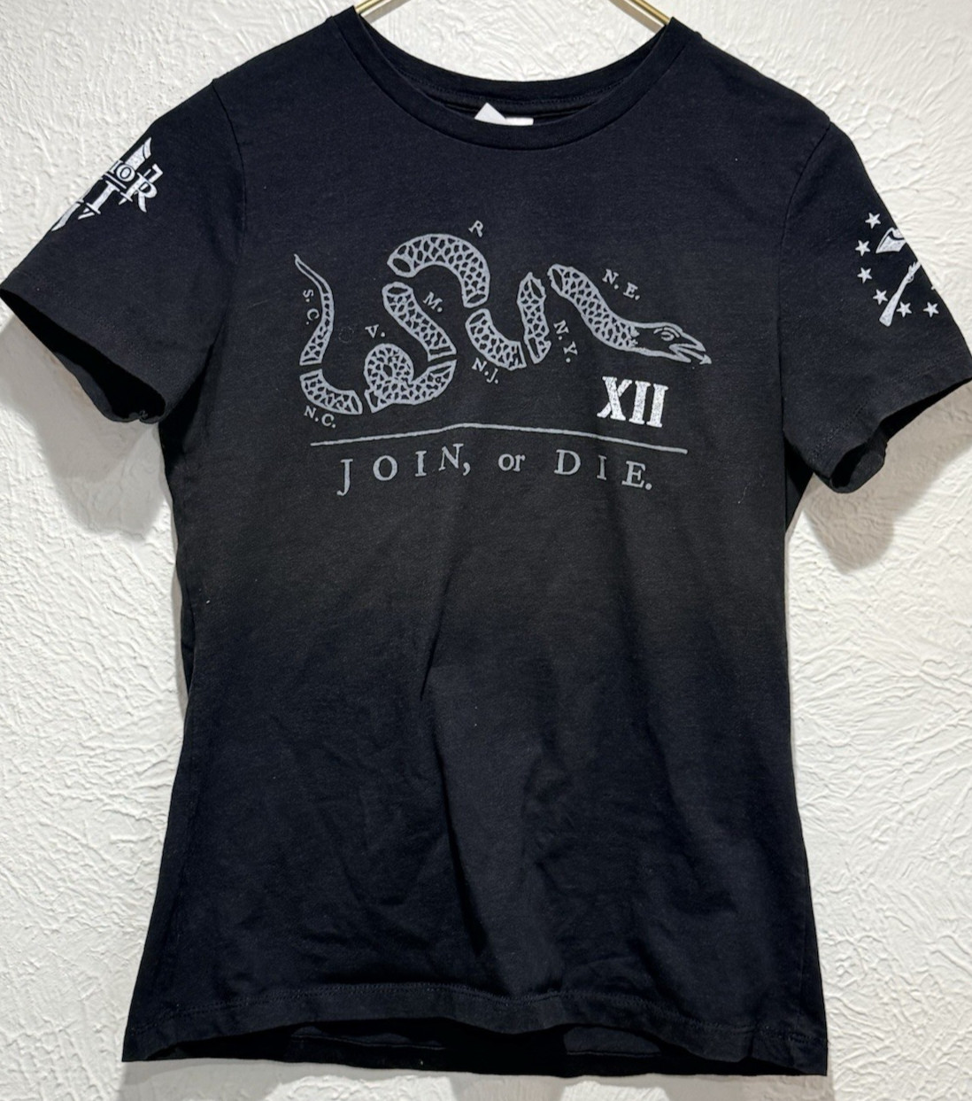 Bella-Canvas Women’s T-Shirt SZ Small – Revolution Join or Die Snake We Are Many