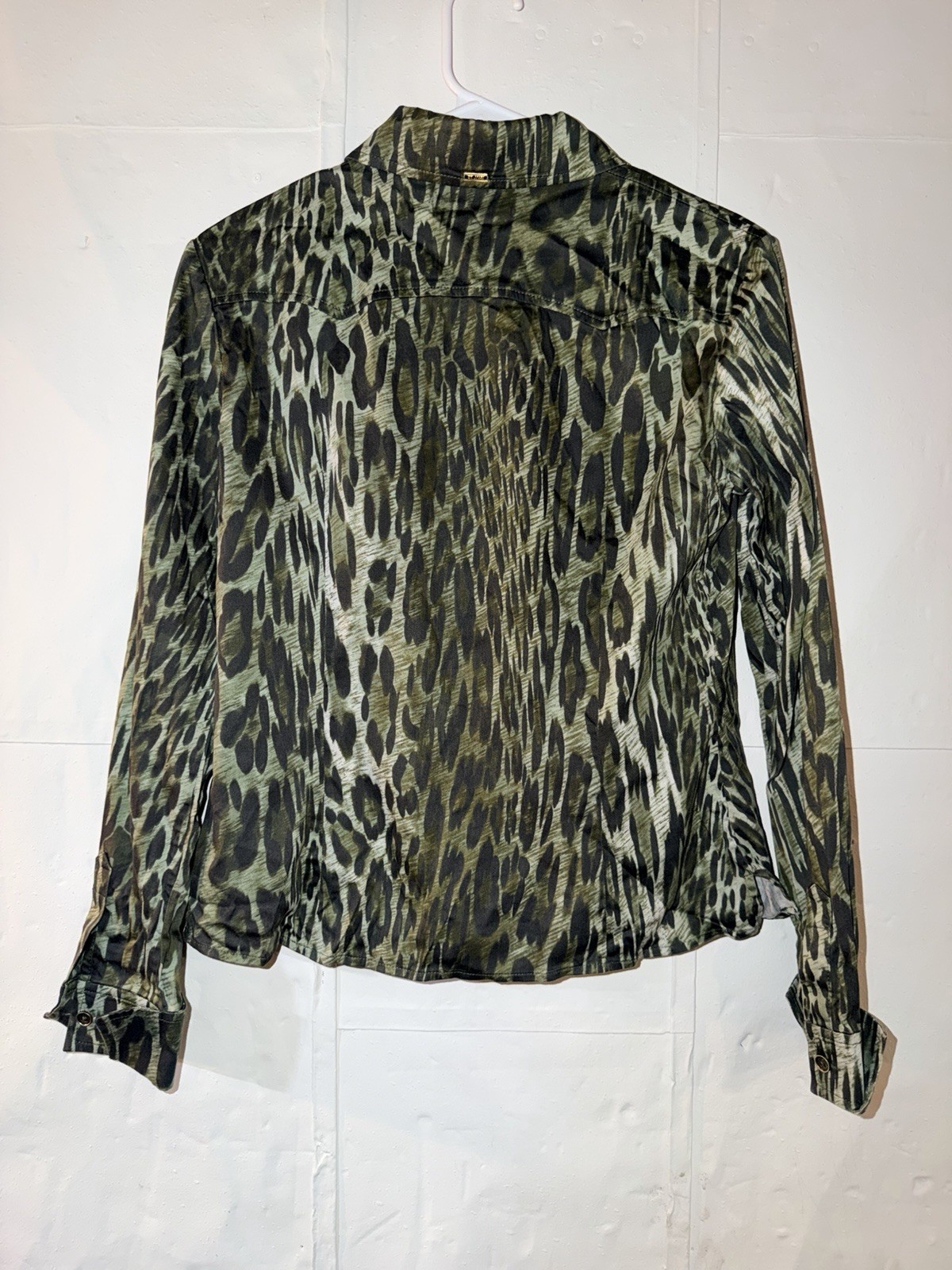 St. John Sport Marie Gray Silk Blend Green Cheetah Leopard Print Blouse Small