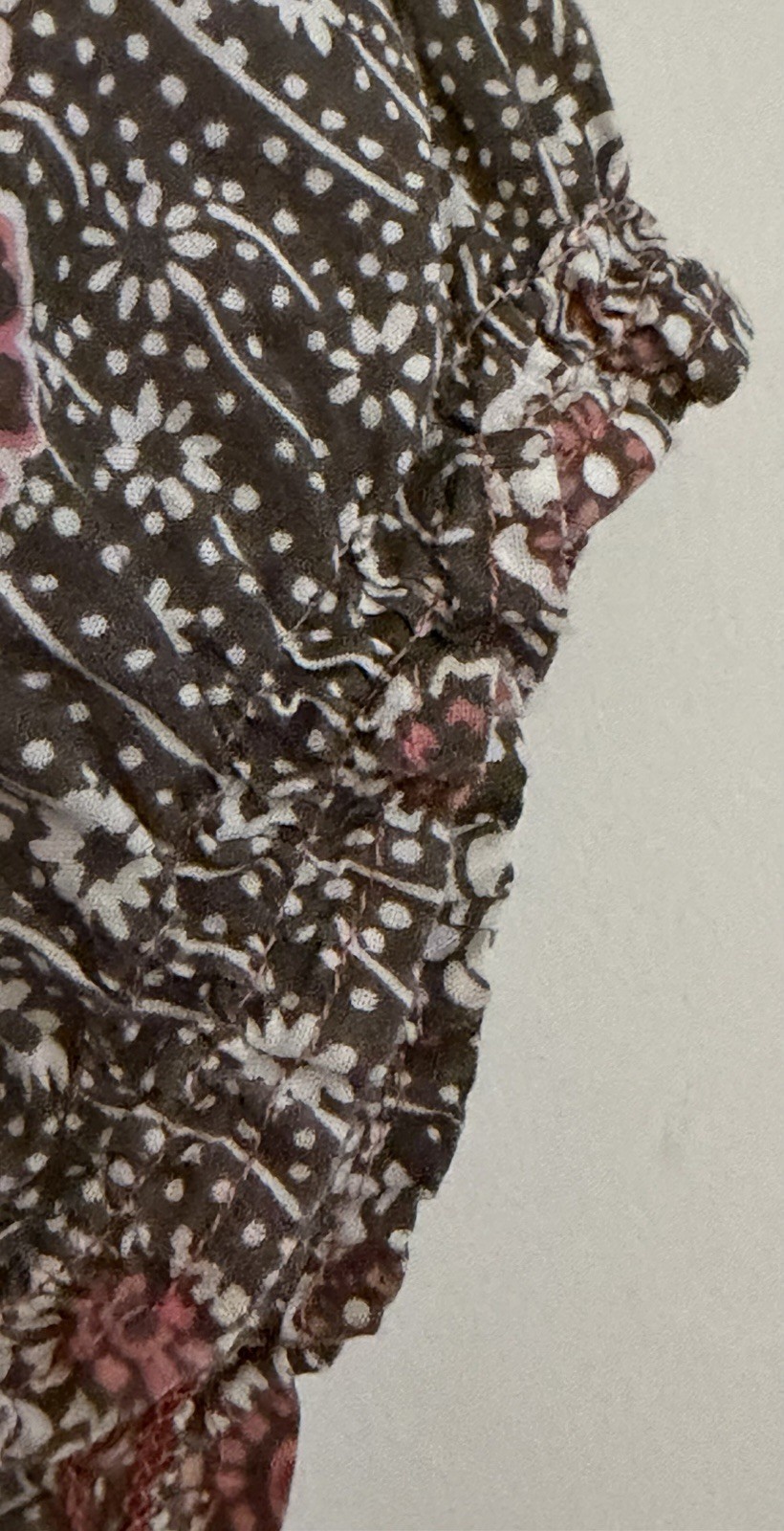 IZOD Women’s Brown Pink White Floral Button Front Smocked Blouse Short Sleeve M