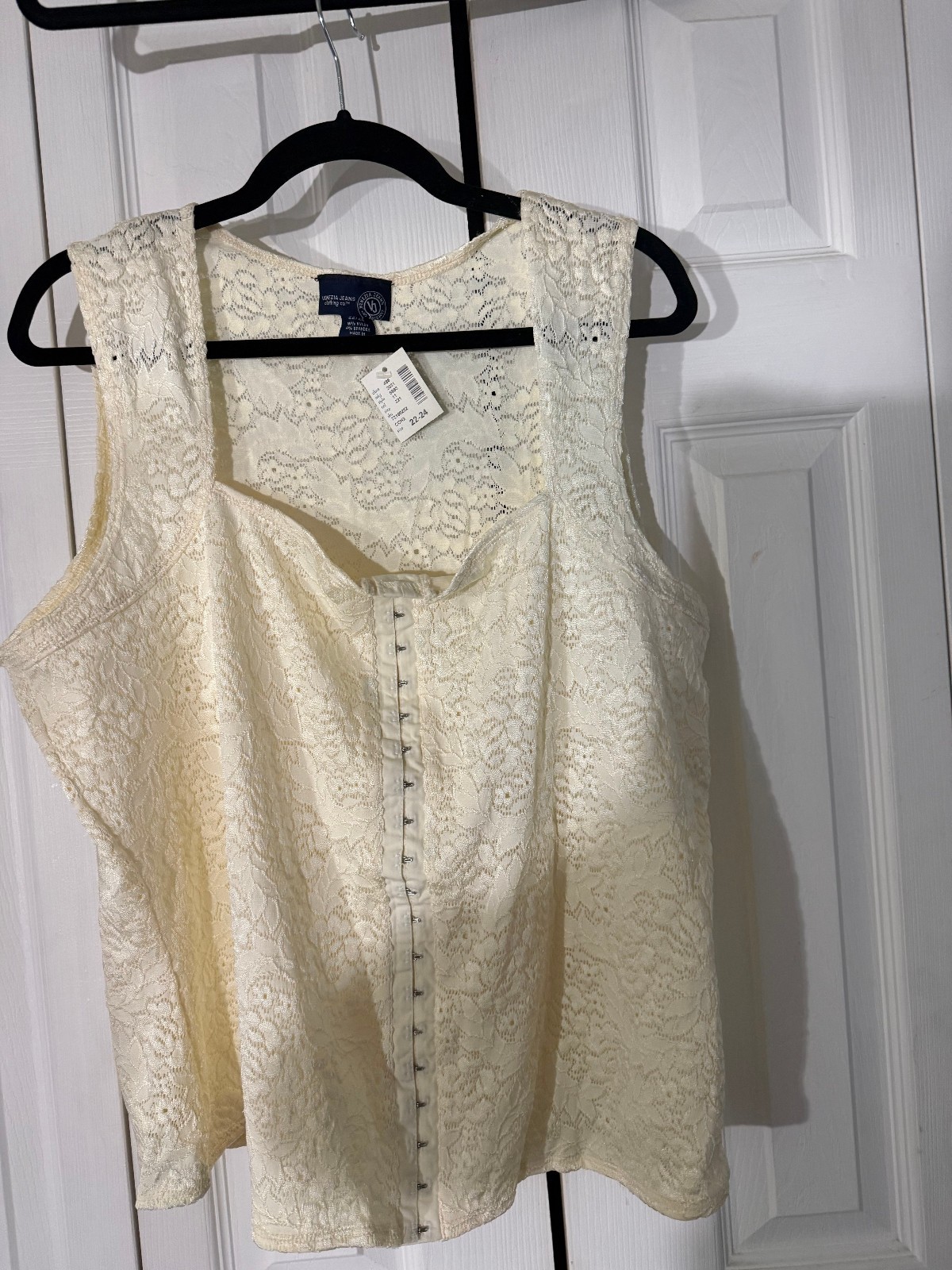 Venezia Jeans Stretch Lace Hook and Eye top New with Tags size 22-24