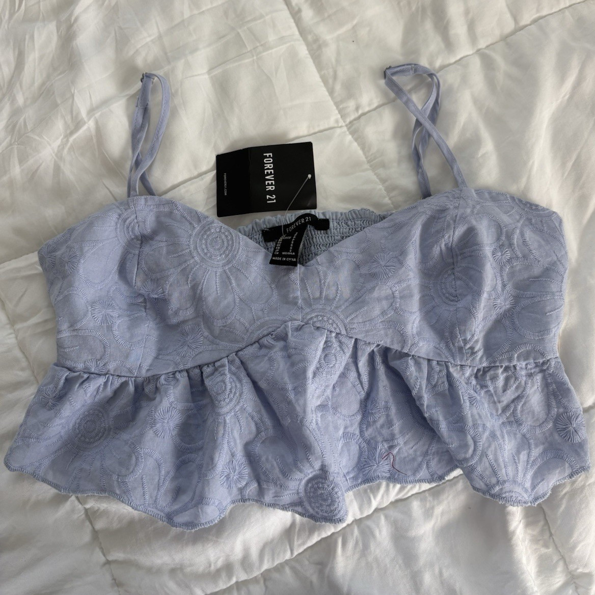 FOREVER 21 Women’s Blue Floral Lace Cropped Cami Spaghetti Straps Smocked S