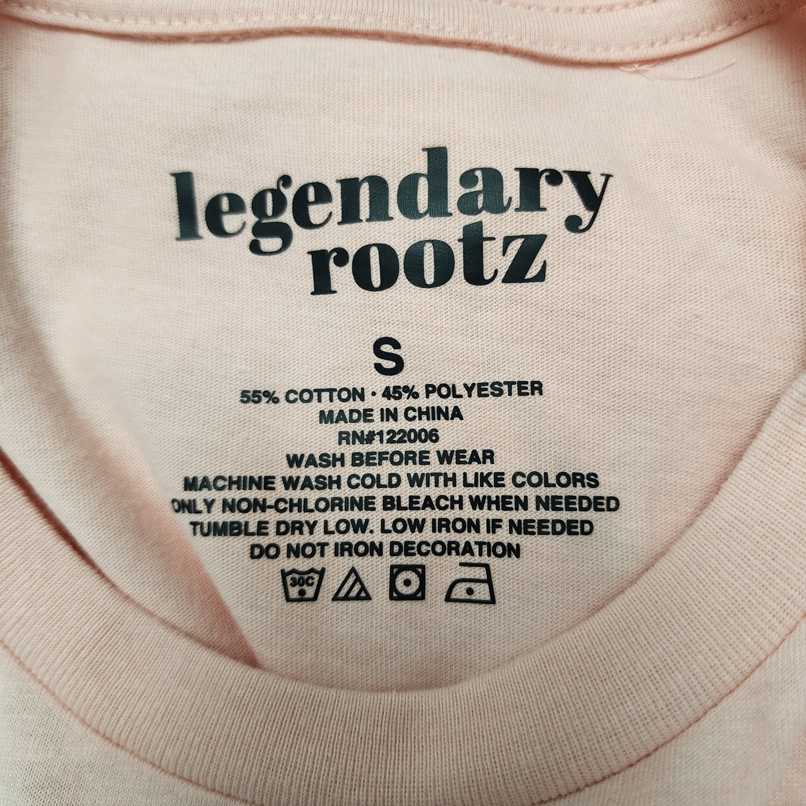 Queen T-Shirt Legendary Roots Pink Small