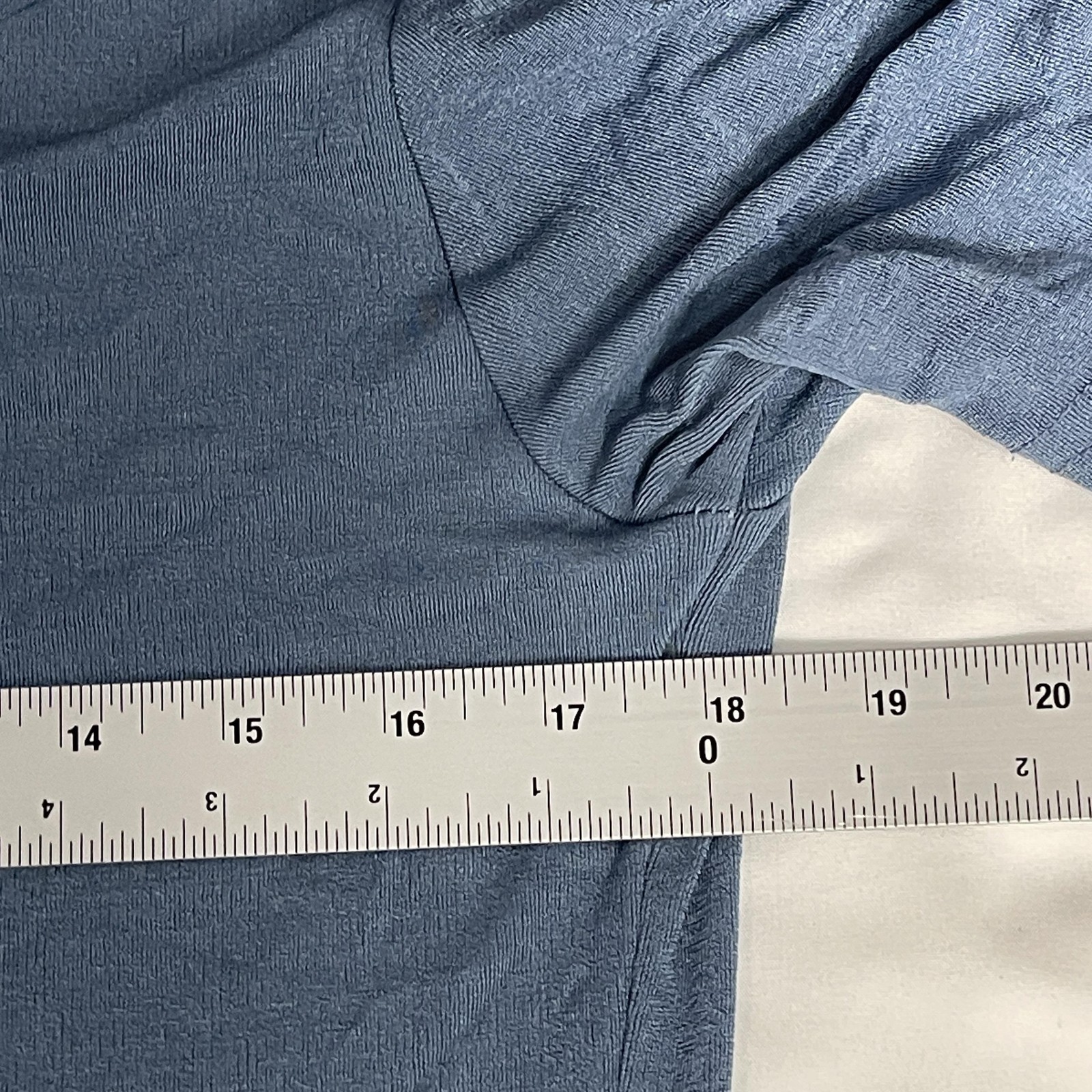 Can’t Miss Shirt Womens Medium Blue Scoop Neck Short Sleeve Tunic Side Slit