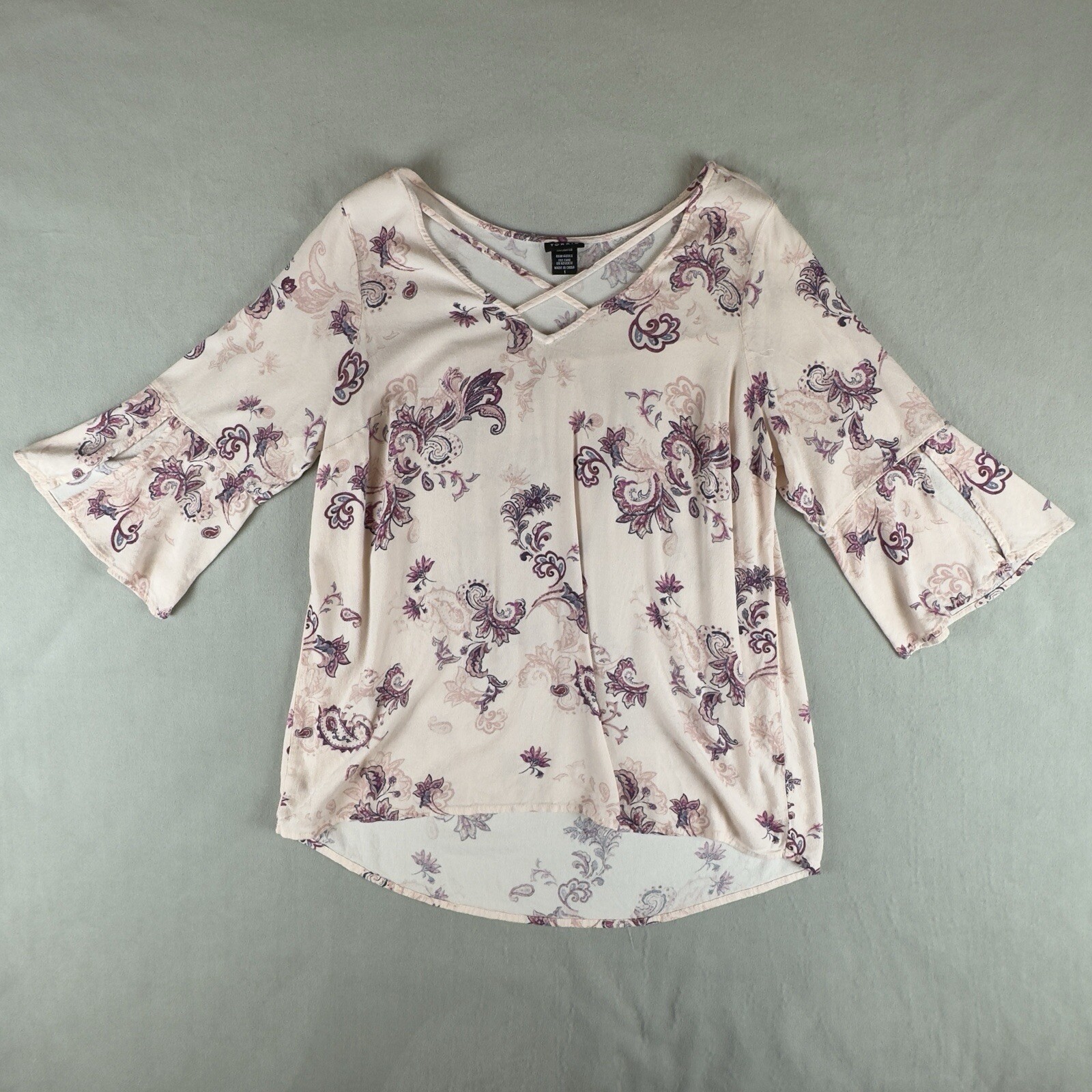 Torrid Bell Sleeve Crepe Blouse Womens 1 Pink Cross Strap Floral Paisley Top