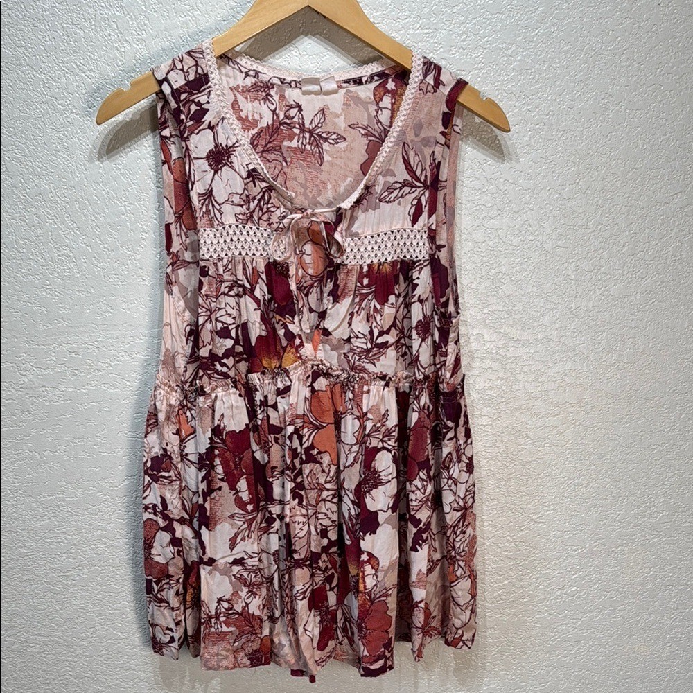 Melrose and Market Women’s M Pink Burgundy Floral Sleeveless Ruffle V-Neck Top