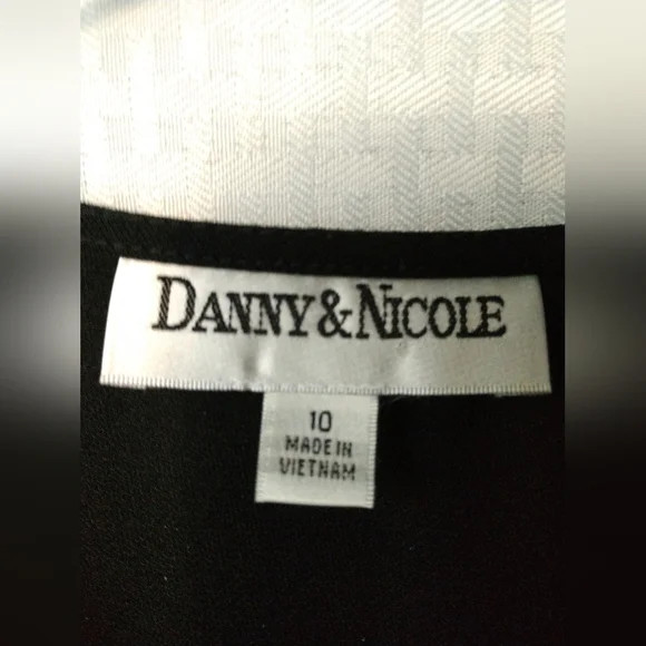 Danny & Nicole Dressy Black Tank Top Shirt Sleeveless Size 10 Chest 36″ Office