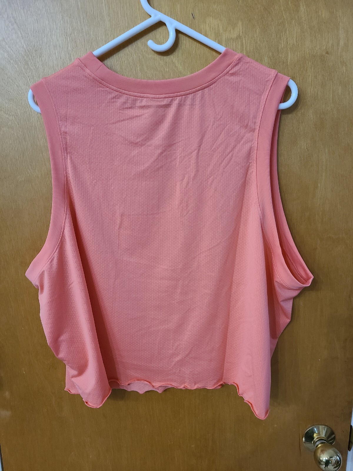 Lot Of 2 Women’s Tops, Abound Gray 2x Crop NWT & Wavvy 3x Coral Sleeveless NWOT