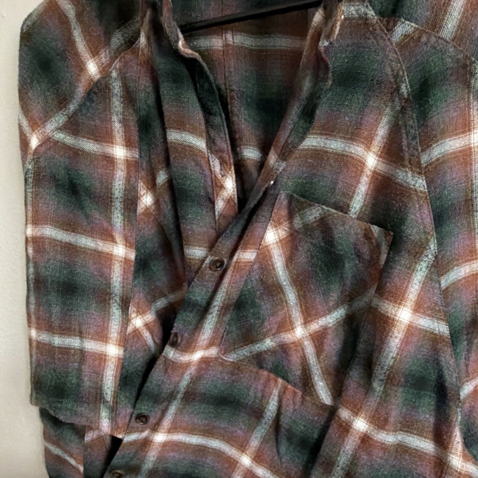 BDG Green Brown White Plaid Flannel Button-Up Shirt Long Sleeve Women’s Size M