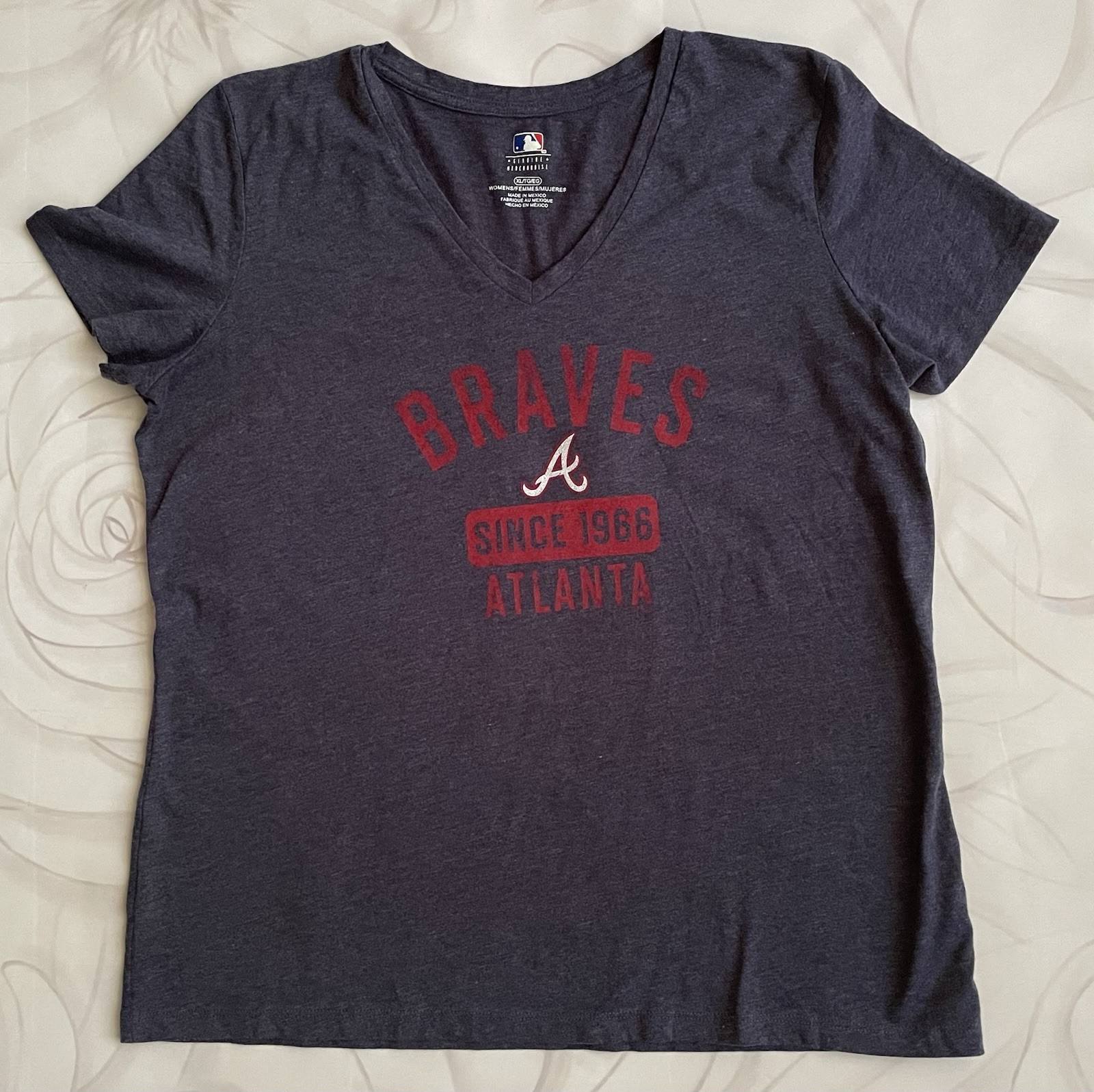 Atlanta Braves Blue T-Shirt sz XL Slim Fit MLB Genuine Merchandise Style 2603