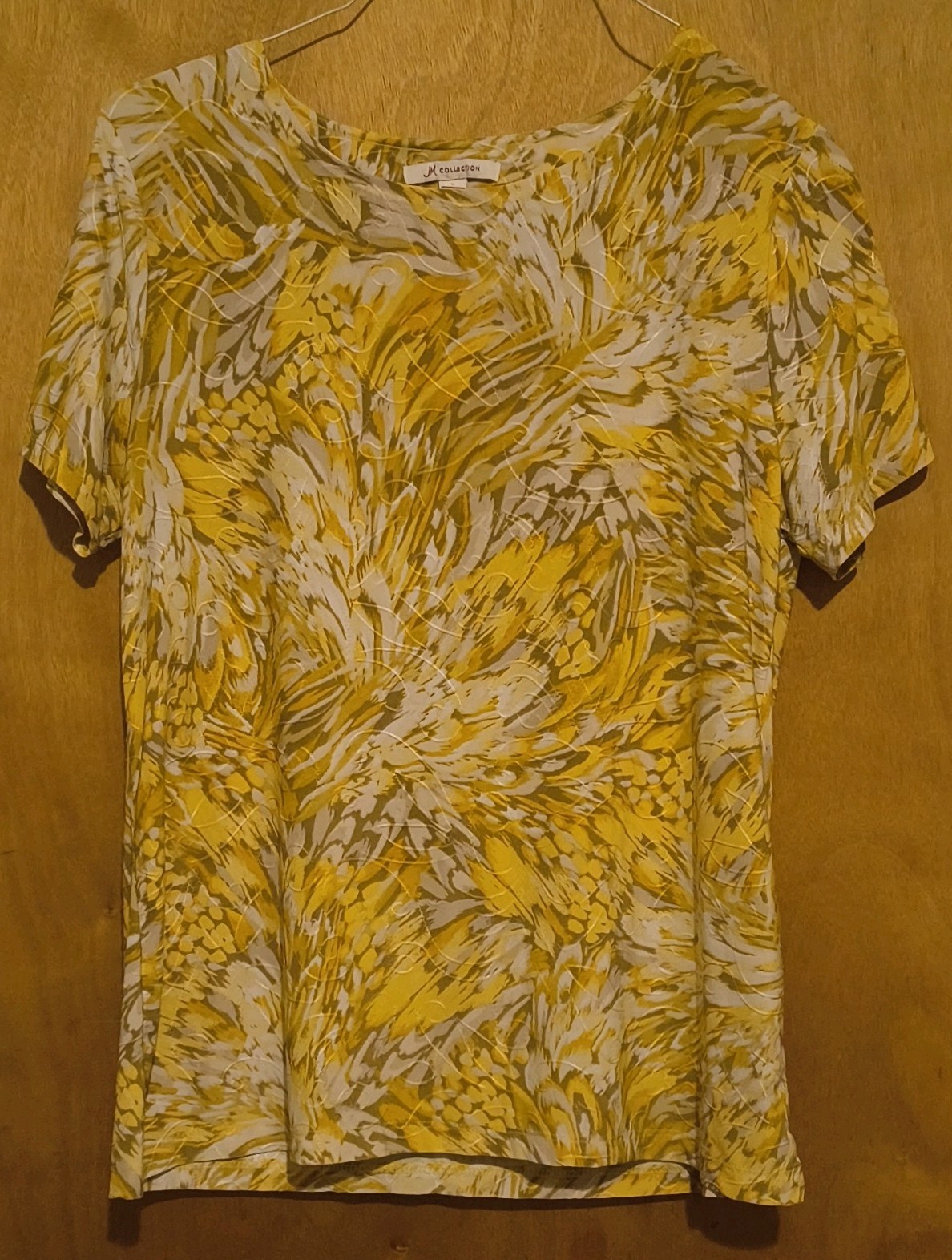 JM Collection Abstract Knit Top Yellow Beige White Scoop Neck Short Sleeve L