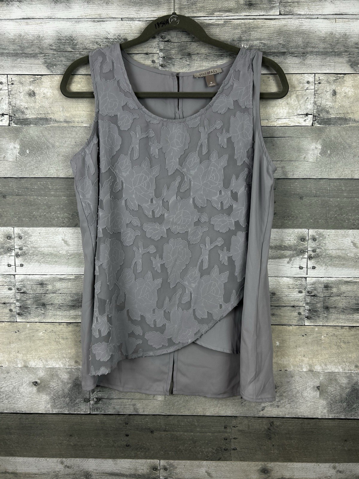 Roz & Ali Women’s Gray Medium Sleeveless Blouse