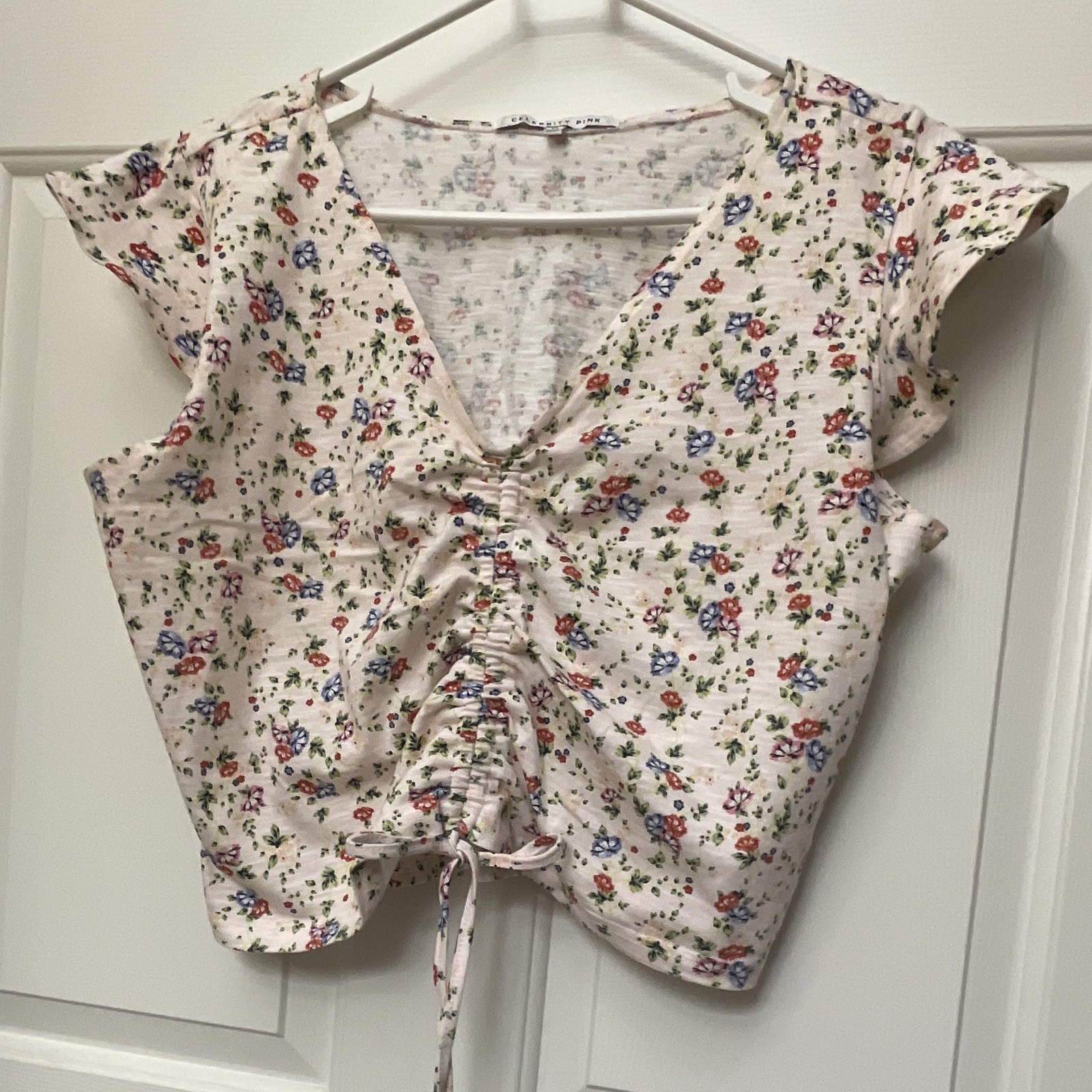 Celebrity Pink Women’s Blouse XL Floral V-Neck Flutter Sleeve Ruched Cropped