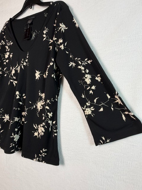 The Limited Floral V-Neck Top Women’s Size L Black Bell Sleeve NWT