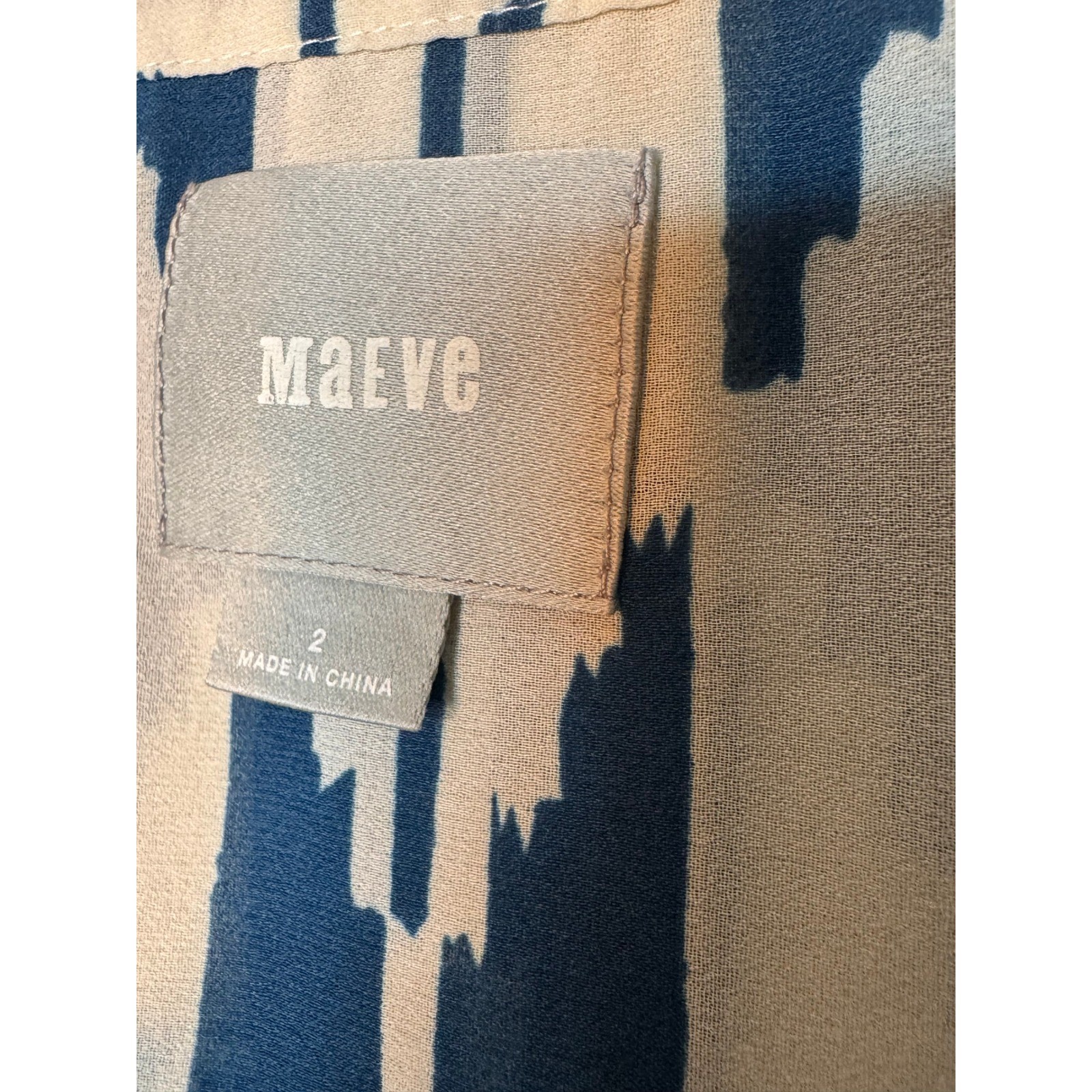 Maeve Anthropologie Ikat Print Pom Pom Trim Blouse Blue Red Geometric Size 2