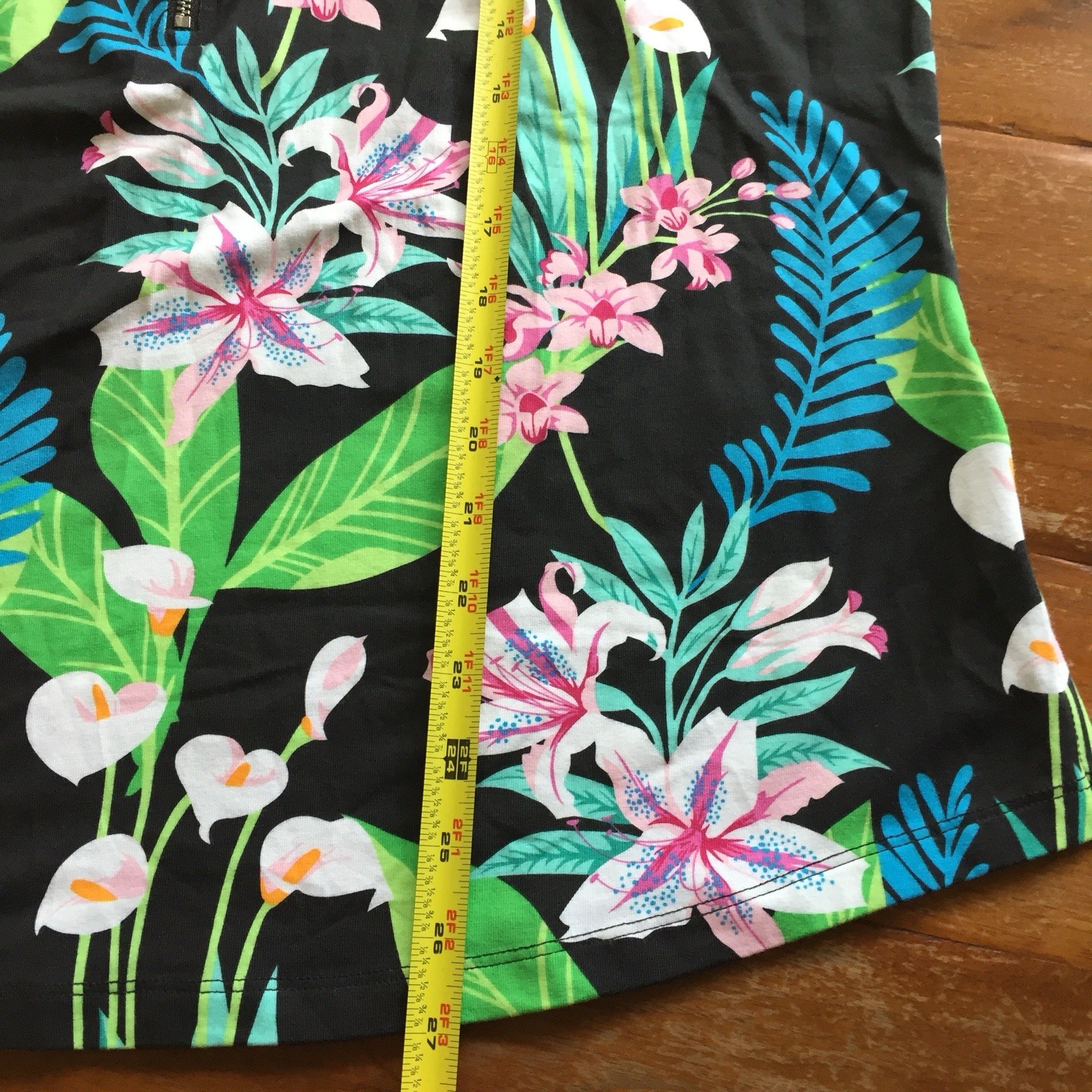 NEW Belle Kim Gravel Primabelle Knit Women’s Size M Tassel Zip Top Blouse Floral
