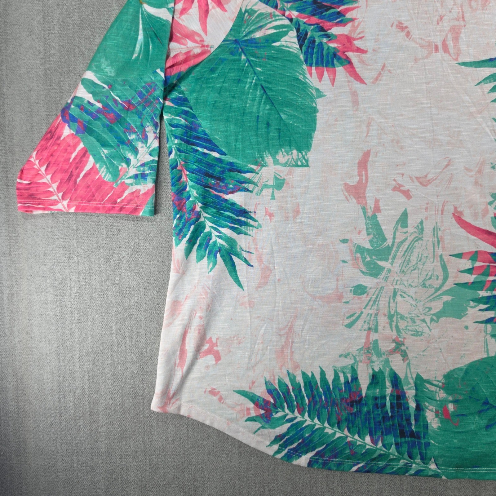 Coral Bay Tropical Palm Top Womens 2X White Pink Teal 3/4 Sleeve Slub Knit Shirt