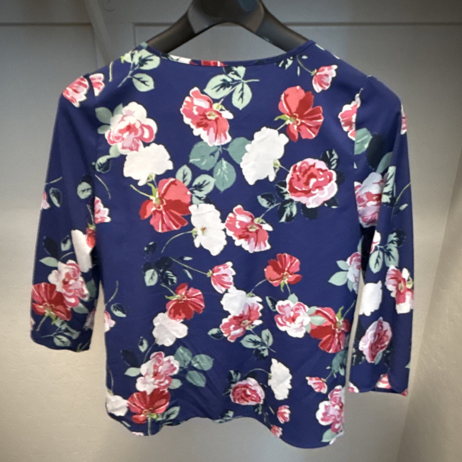 Women’s Blue Red White Green Floral Split Neck 3/4 Sleeve Blouse