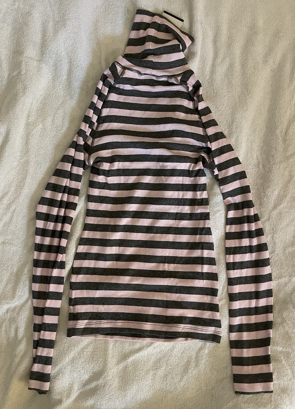 Bebe Sport Long Sleeve Turtleneck Sz S 100 % Authentic Brand New