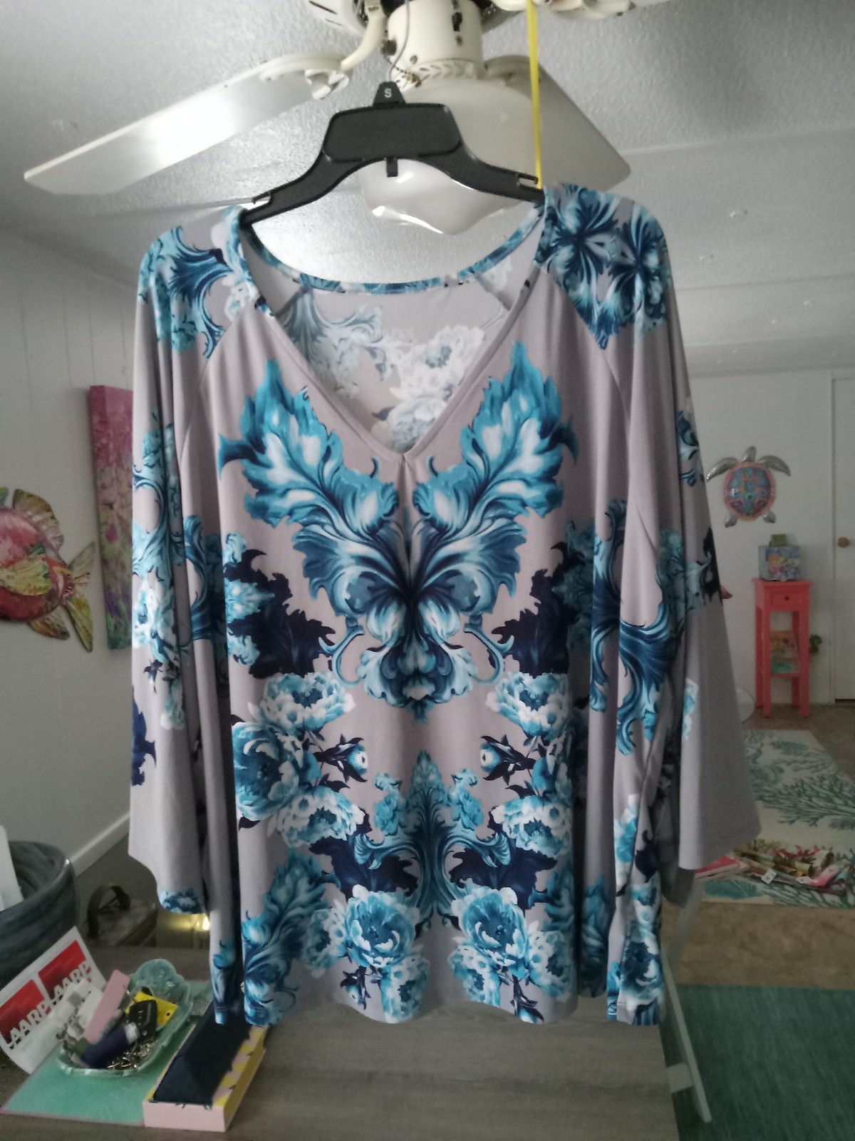 Attitudes by Renee Women’s Como Jersey Floral Blouse on Gray Background. Size 2X
