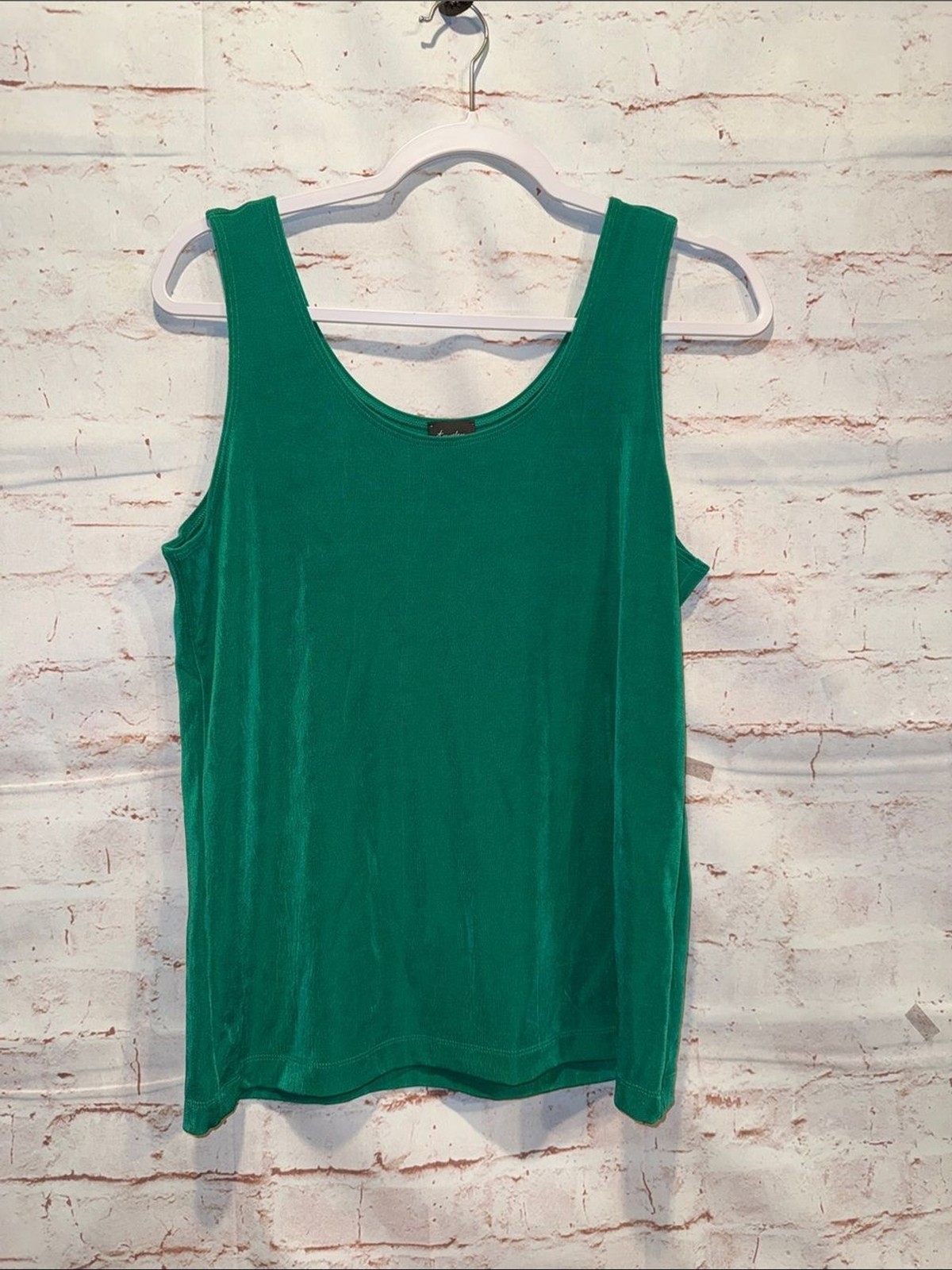 Chico’s travelers Women’s Emerald Green Scoop Neck Tank Top spandex 2 large