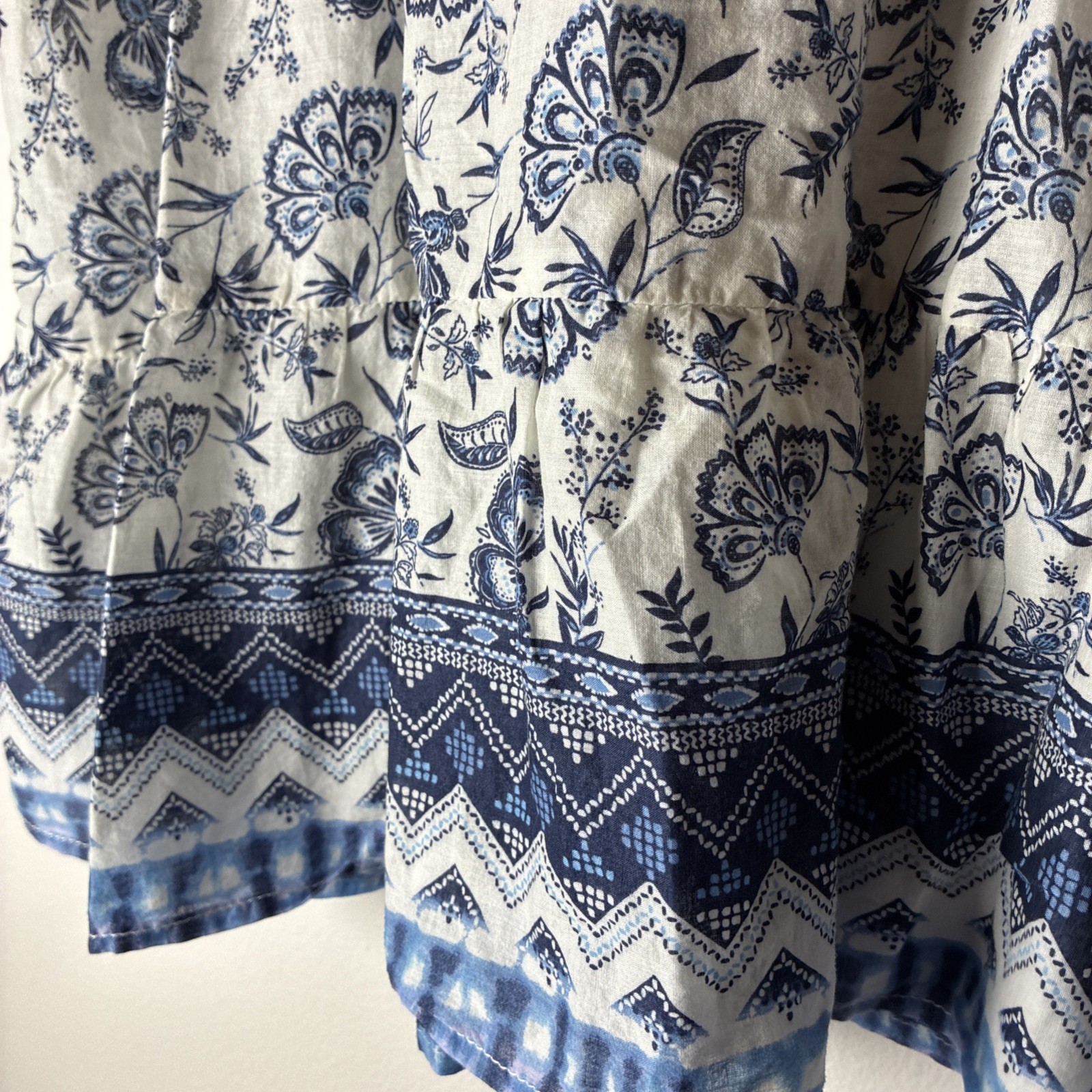 BeachLunchLounge Top Women’s Large Boho Paisley Floral Blue white Peplum Ruffle