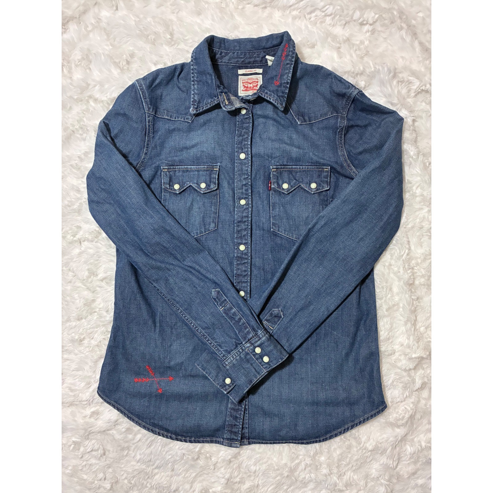 Rare Levis Woman’s Jean Denim Pearl Snap Western Shirt Small Embroidered