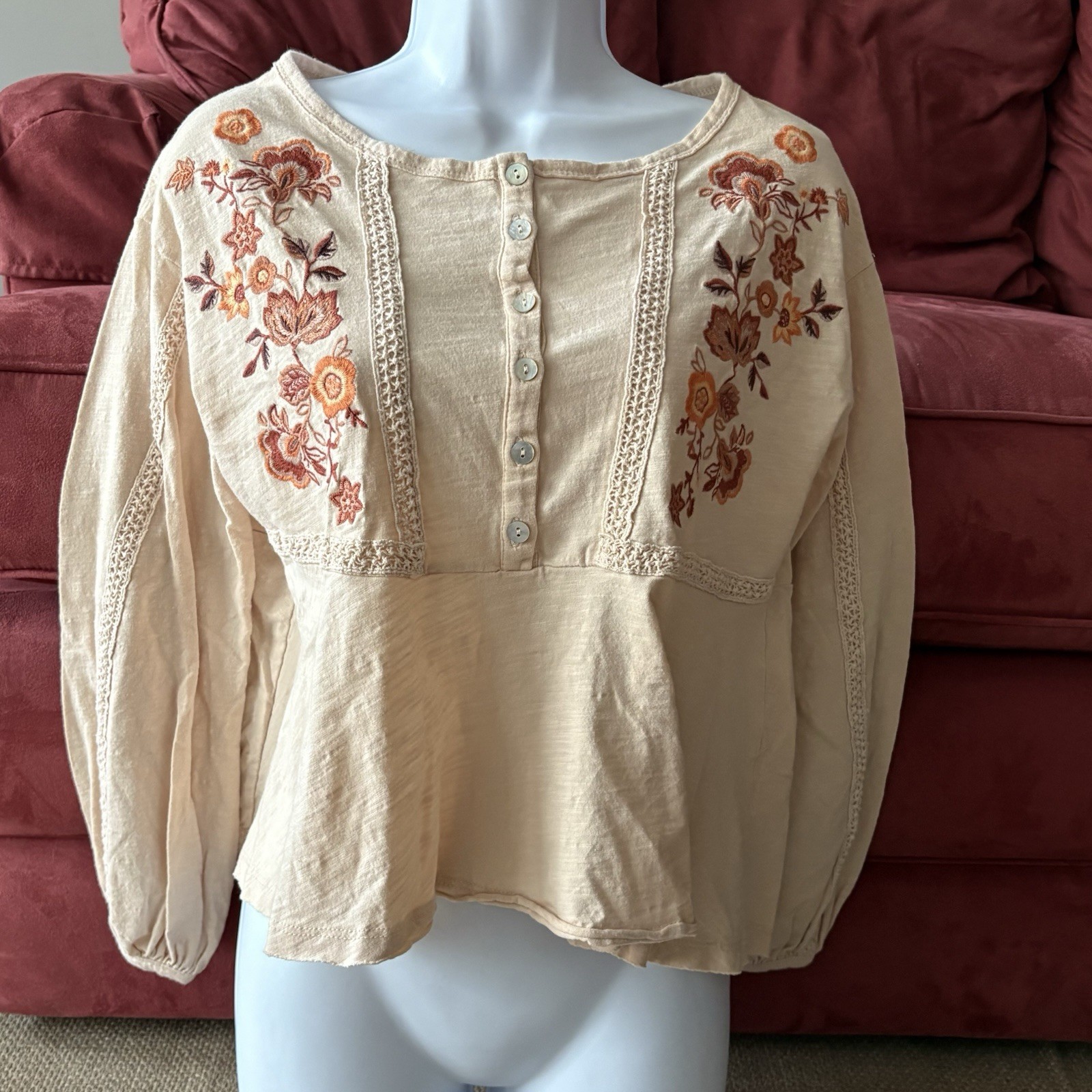 Coco + Jaimeson Top Embroidered Peplum Boho Peasant Blouse Size M Cream Brown