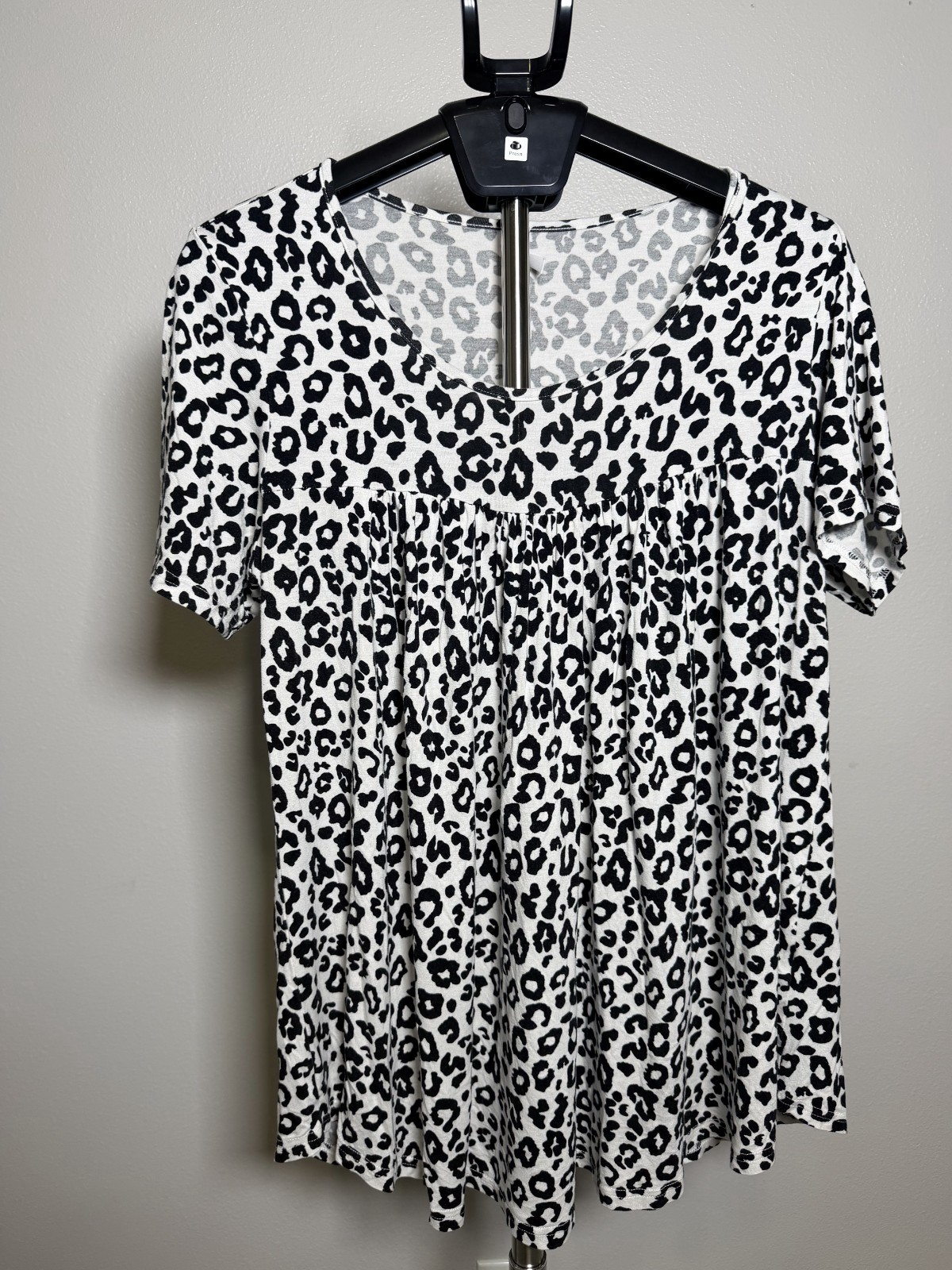 Longyuan Babydoll Top Womens 3XL Black White Leopard Print Pleated Short Sleeve
