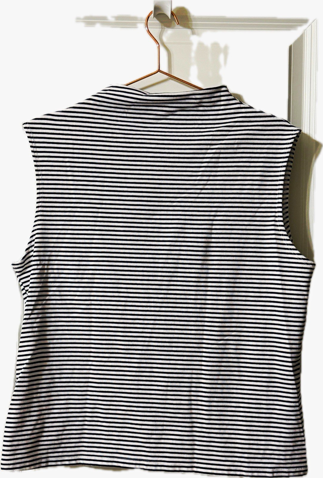 🌶️Neurospicy Special🌶️ Free Assembly Mock Neck Tees Navy/White/Stripe 🌶️ XL
