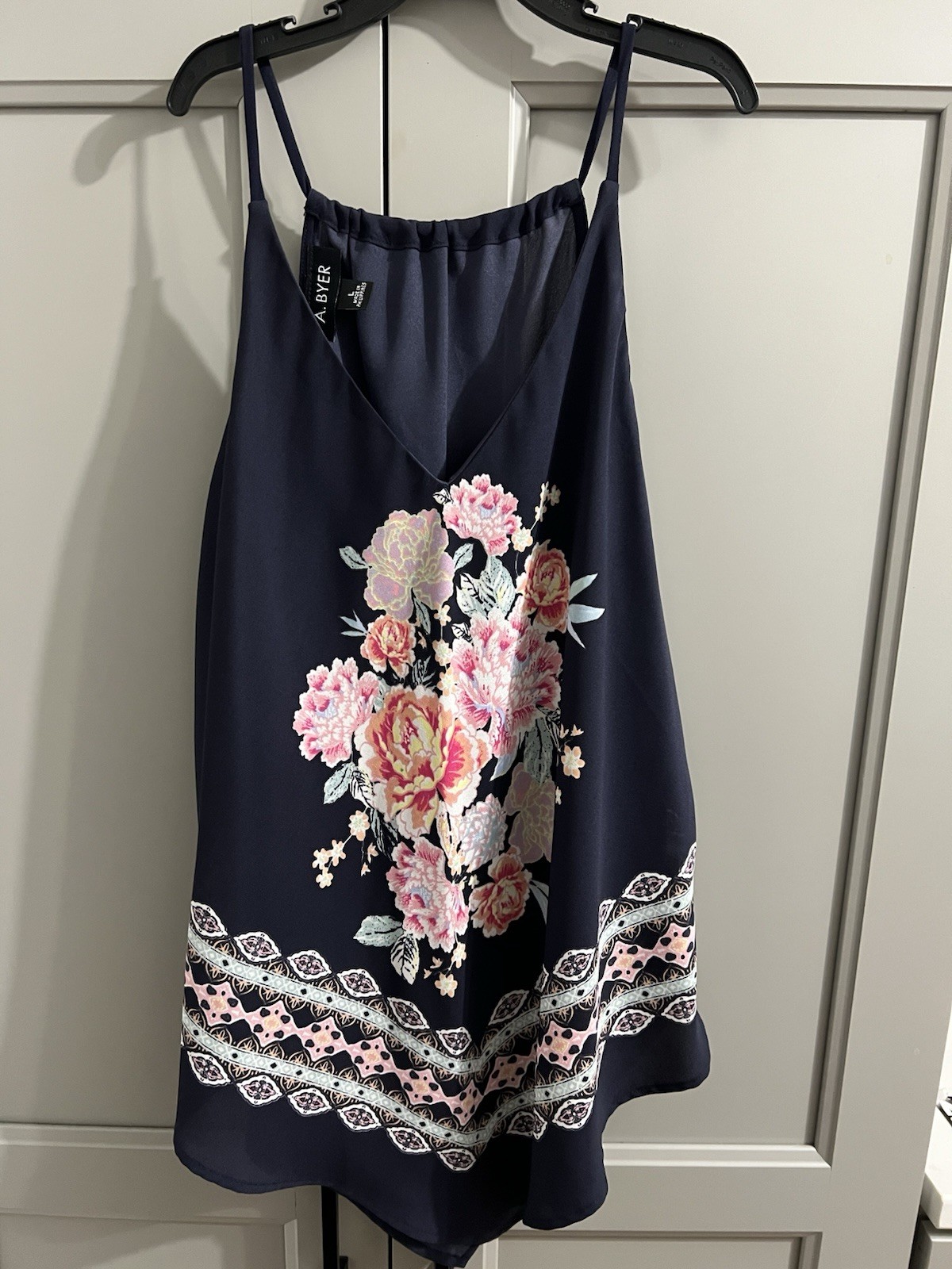 A. Byer Multicolor V Hemline Tank Top Blue Floral Large