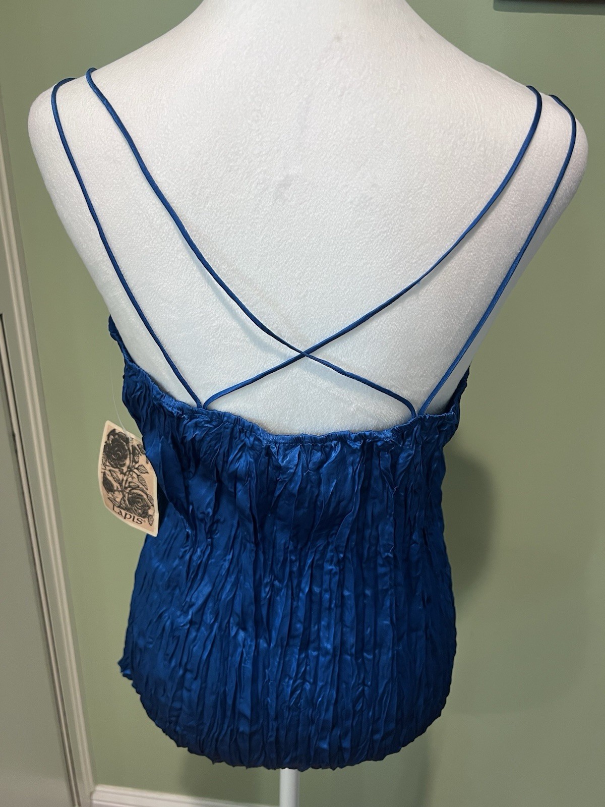 Lapis Women’s Blue Solid V-Neck Spaghetti Strap 3D Flower Camisole Tank L