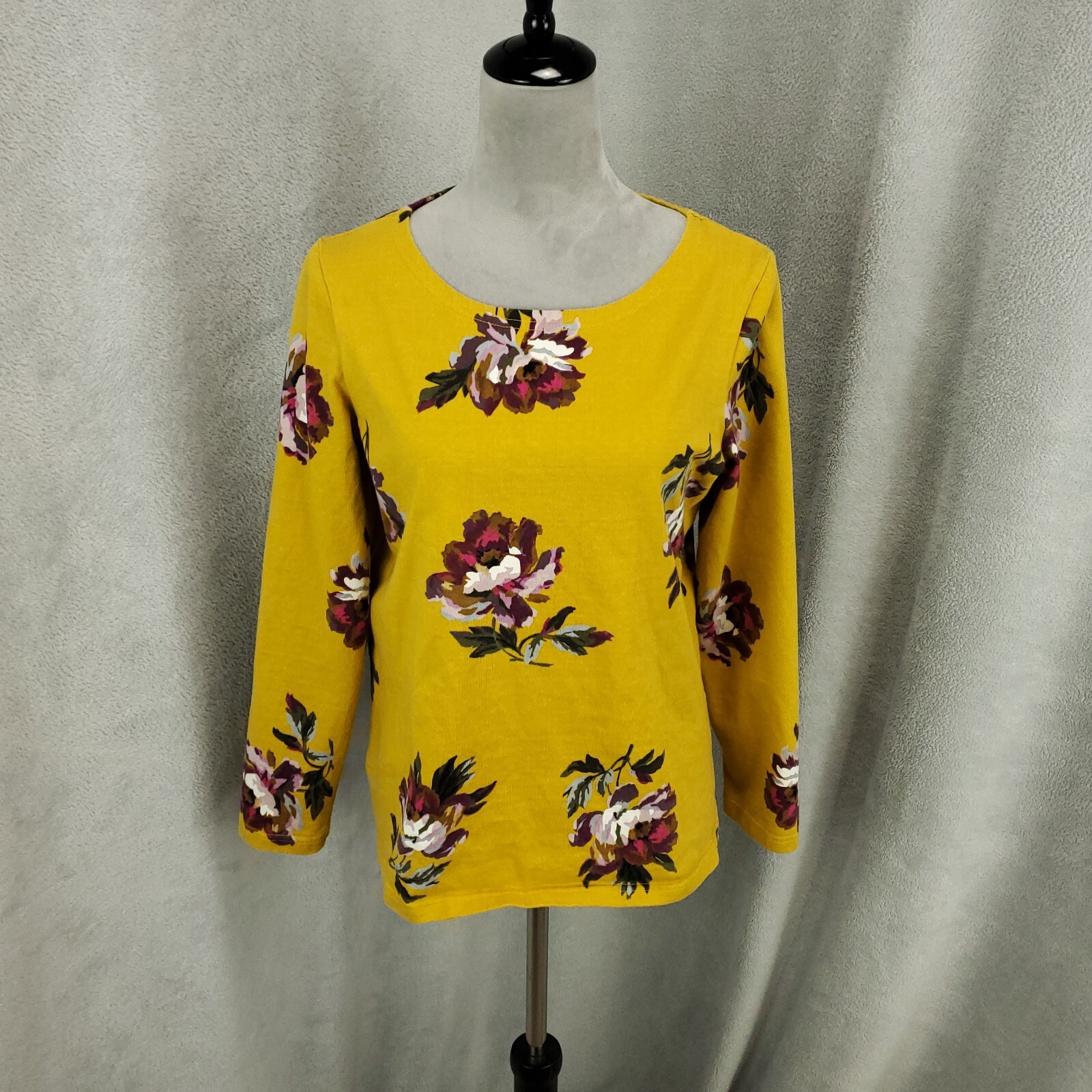 Womens Peony Flower Top Size 12 Yellow Gold Soft Comfort Pullover Colorful