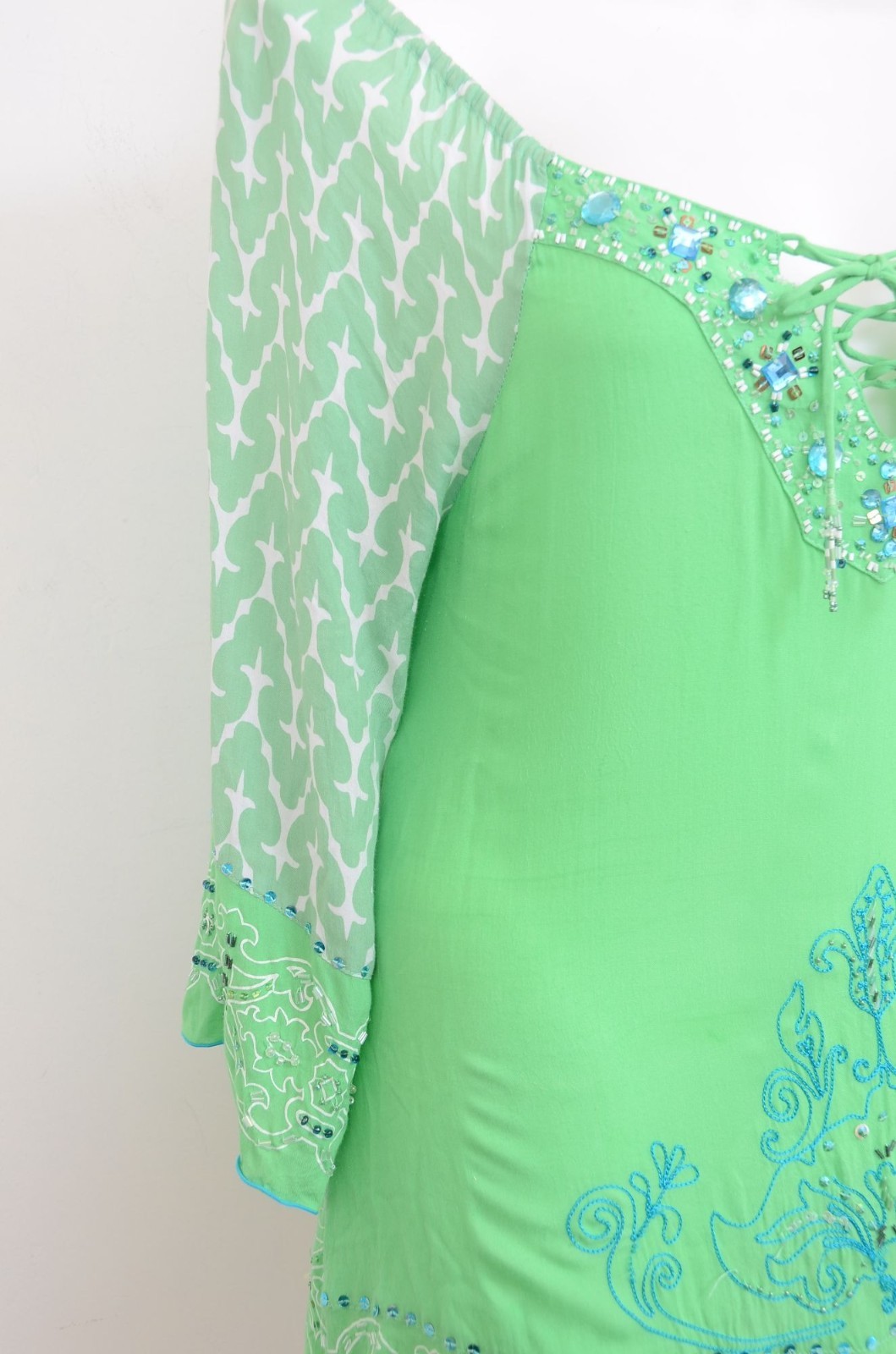 KRISTA LEE Peasant Bohemian Colorful Sequins Embroidered Tunic Blouse Size L
