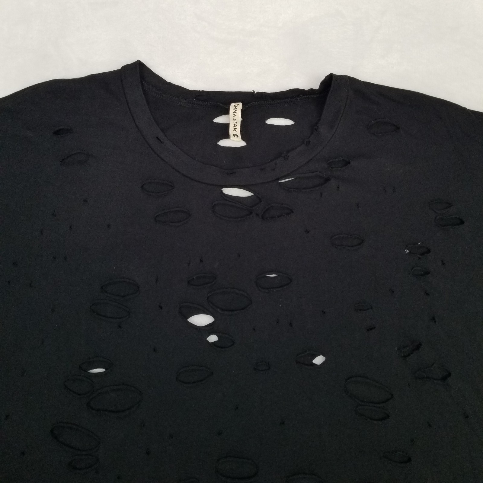 Emma & Sam Black Distressed Cutout Tie Hem T-Shirt Women’s Size L Short Sleeve