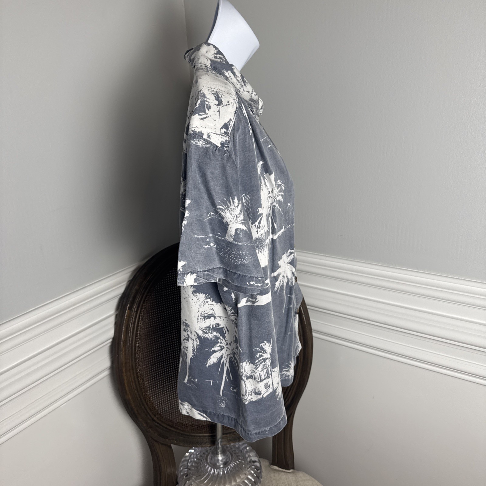 Jane + Delancey Womens Tropical Print Button-Up Short Sleeve Gray Lyocell – M