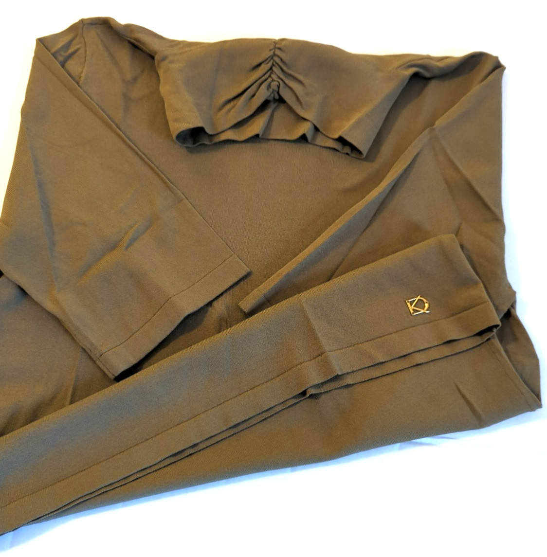 DONNA KARAN BLACK LABEL Top L Knit Semi Sheer Short Sleeve Olive Green Polished