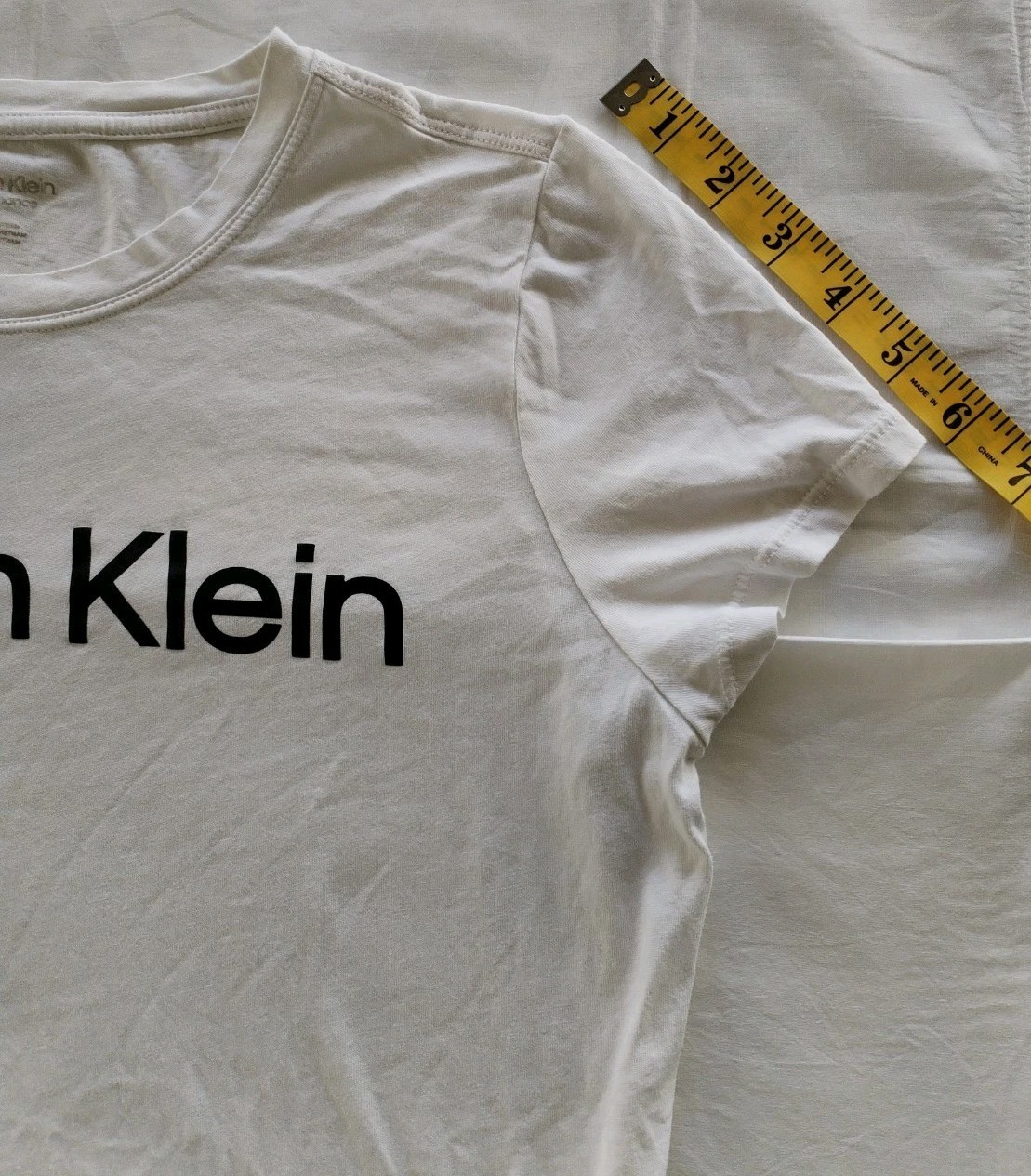 Calvin Klein Crew Neck Women’s Short Sleeve Logo T-Shirt Size PL(260429-01)