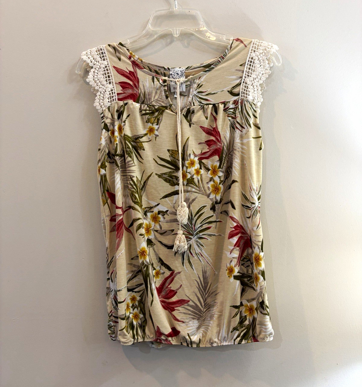 naïf S Beige Multicolor Floral Knit Scoop Neck Sleeveless Lace Trim Top