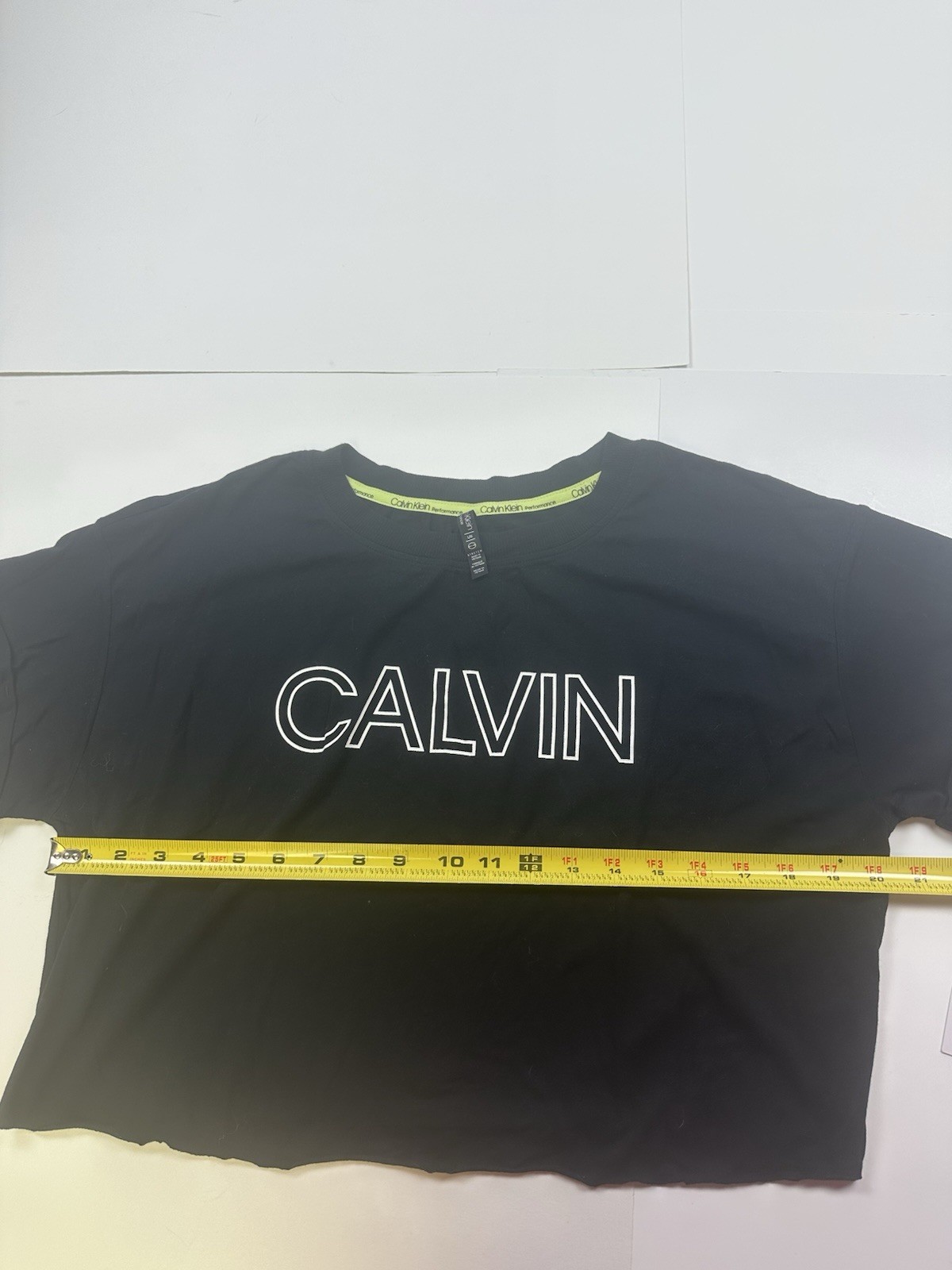 NWT Calvin Klein Black Graphic Tee Cropped Stretch T Shirt Size Large