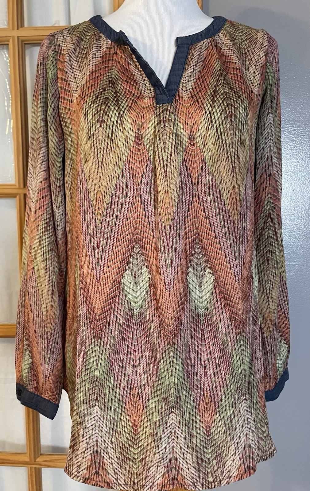 90s Liz Claiborne Zigzag Sheer Blouse Sz M Orange Pink Split Crewneck Casual